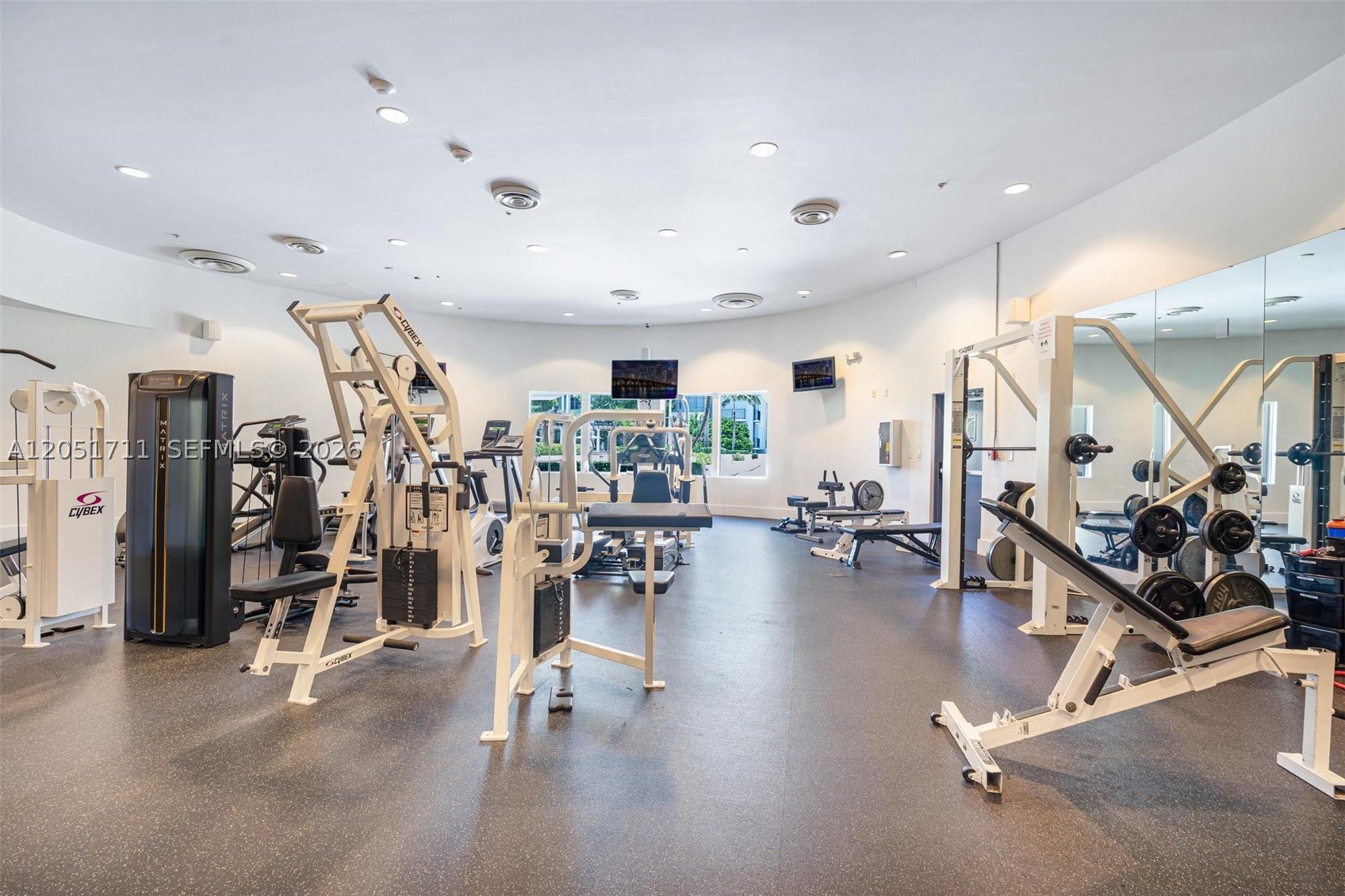 5600 Collins Ave #7J Miami Beach, FL 33140