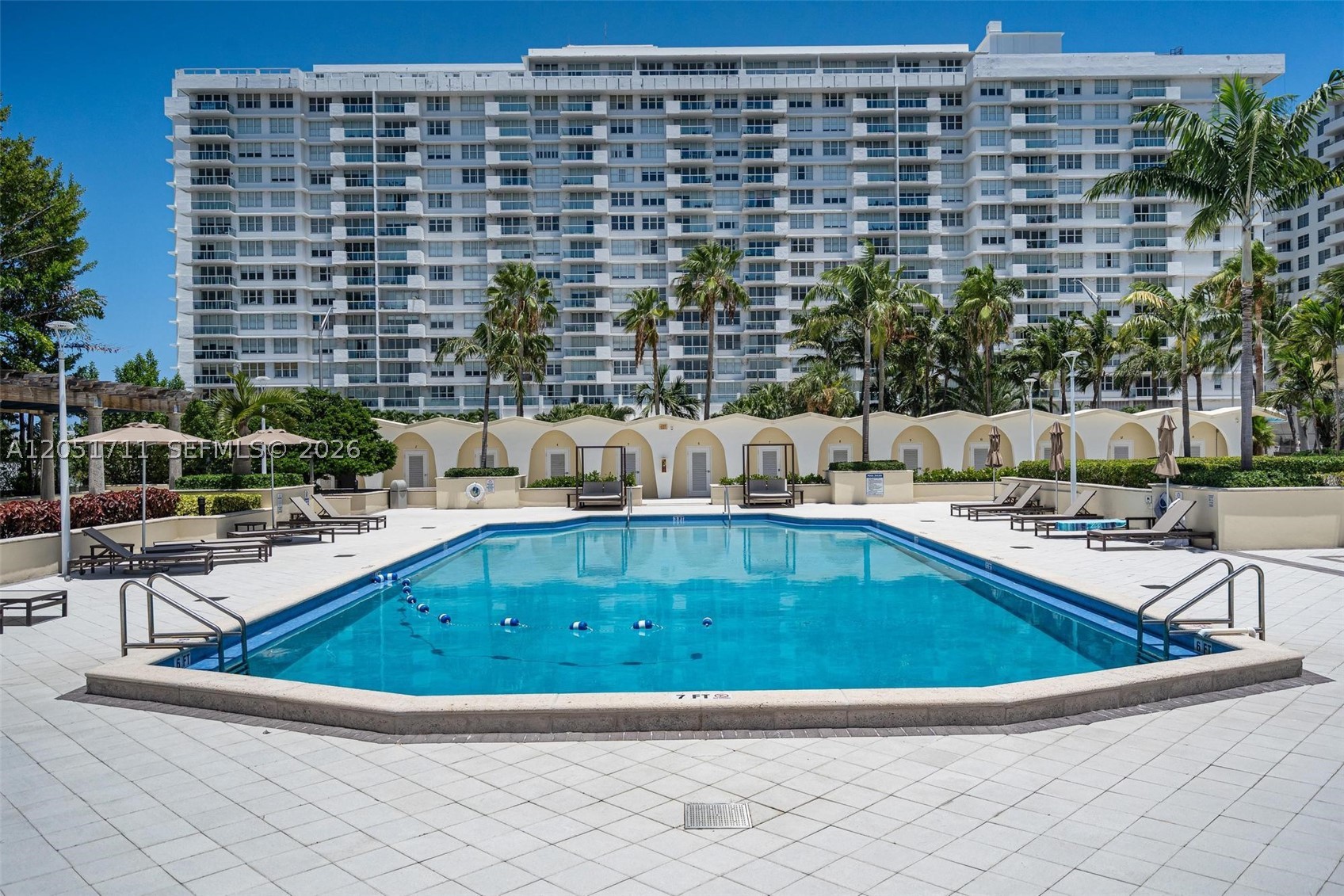5600 Collins Ave #7J Miami Beach, FL 33140