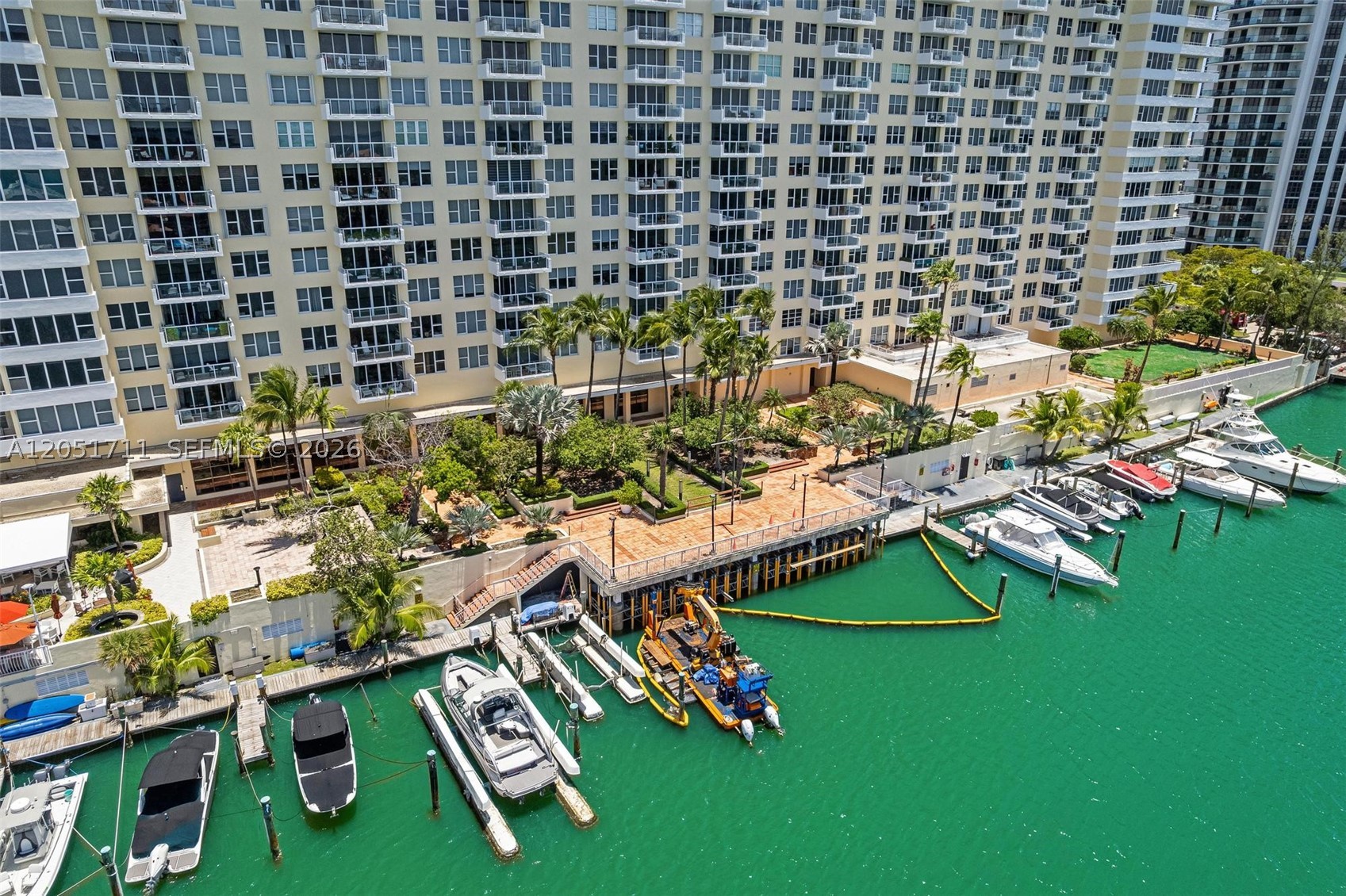 5600 Collins Ave #7J Miami Beach, FL 33140