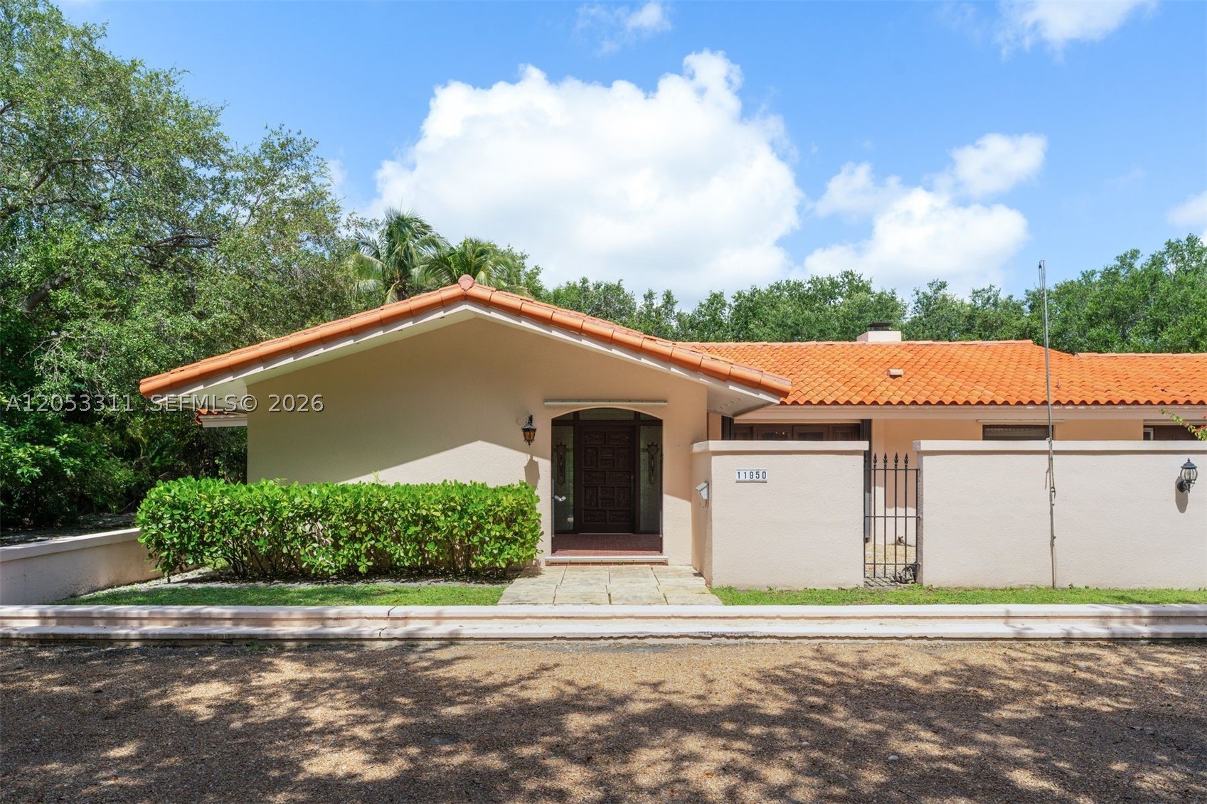 11950 SW 67th Ct Pinecrest, FL 33156