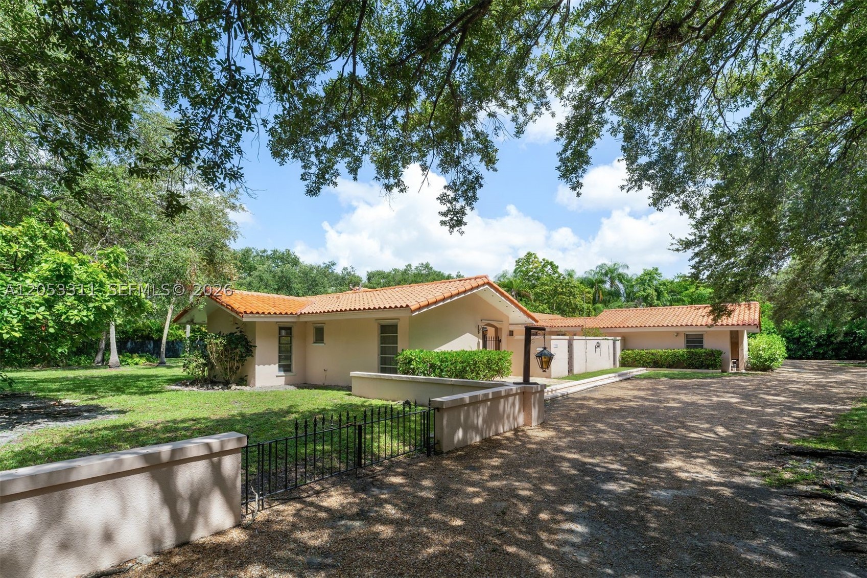 11950 SW 67th Ct Pinecrest, FL 33156
