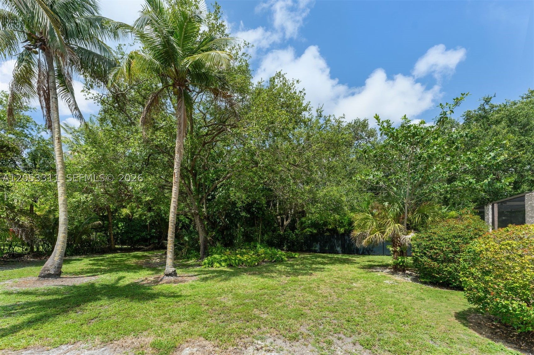 11950 SW 67th Ct Pinecrest, FL 33156