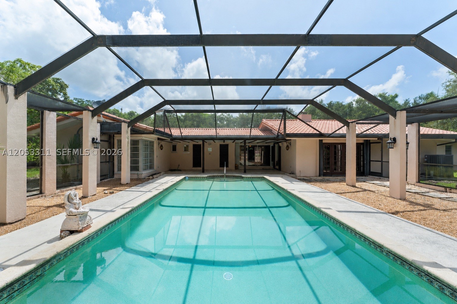 11950 SW 67th Ct Pinecrest, FL 33156