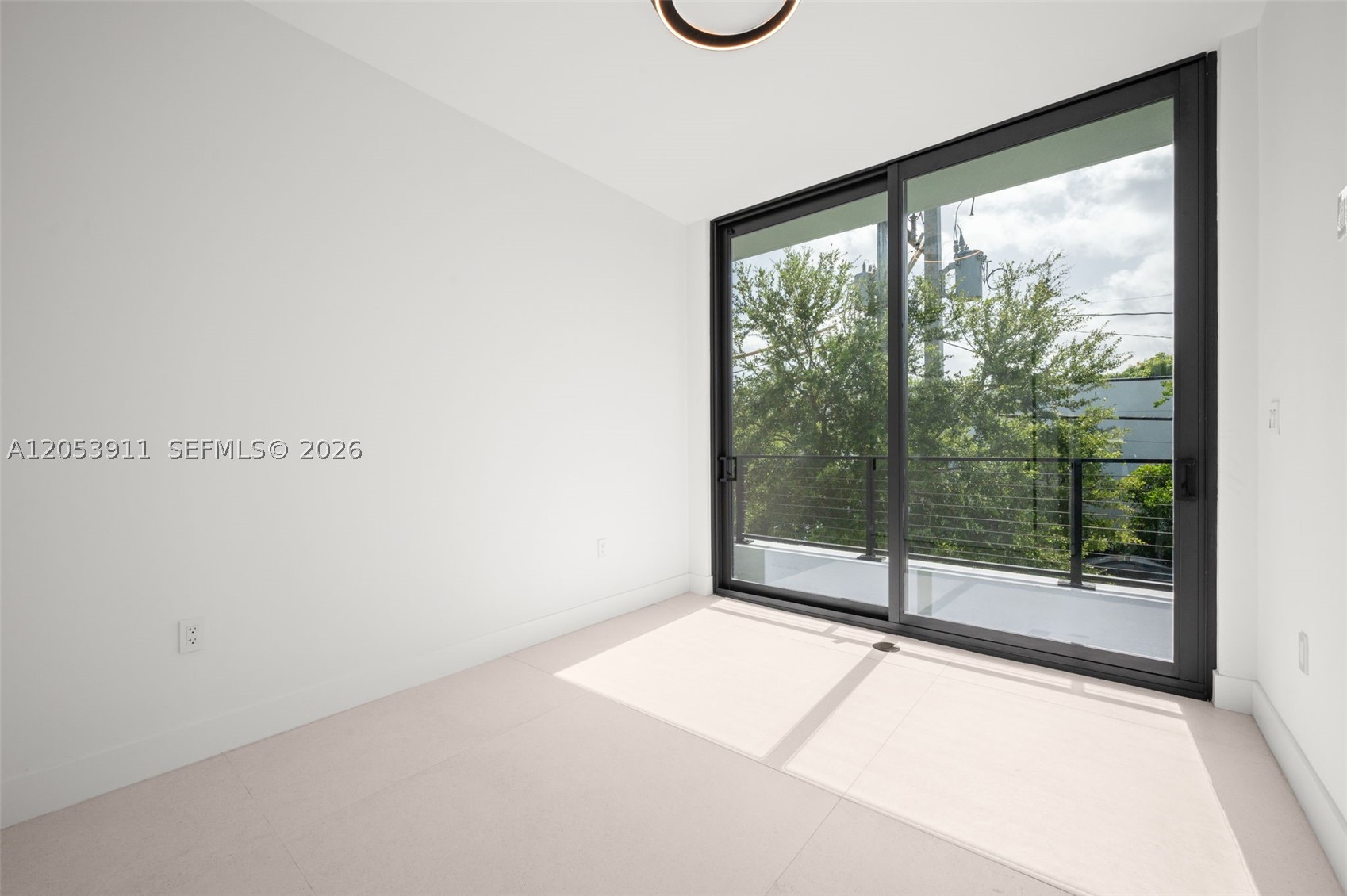3310 Elizabeth St Miami, FL 33133