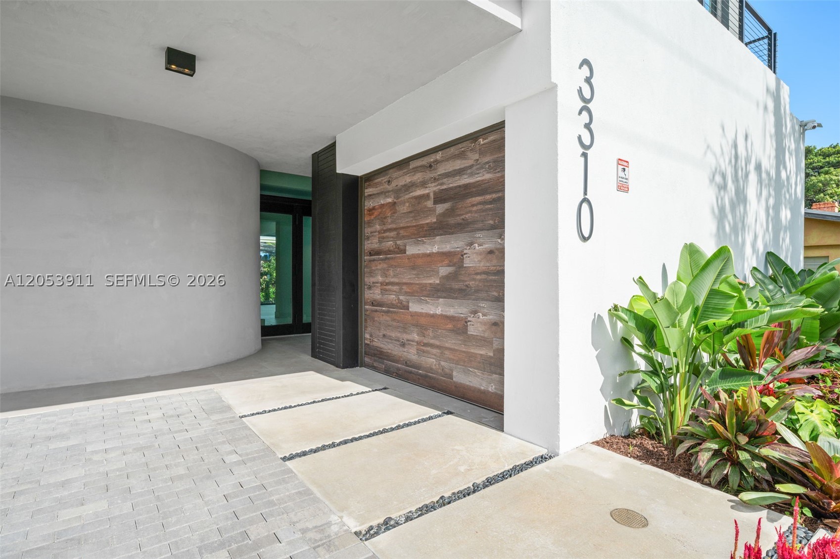 3310 Elizabeth St Miami, FL 33133