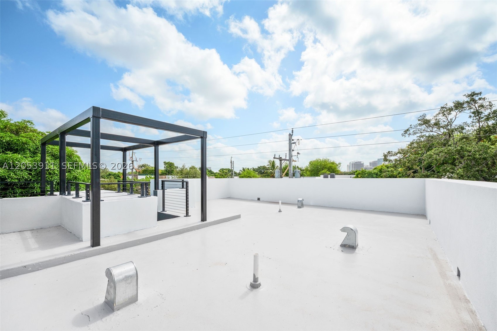 3310 Elizabeth St Miami, FL 33133