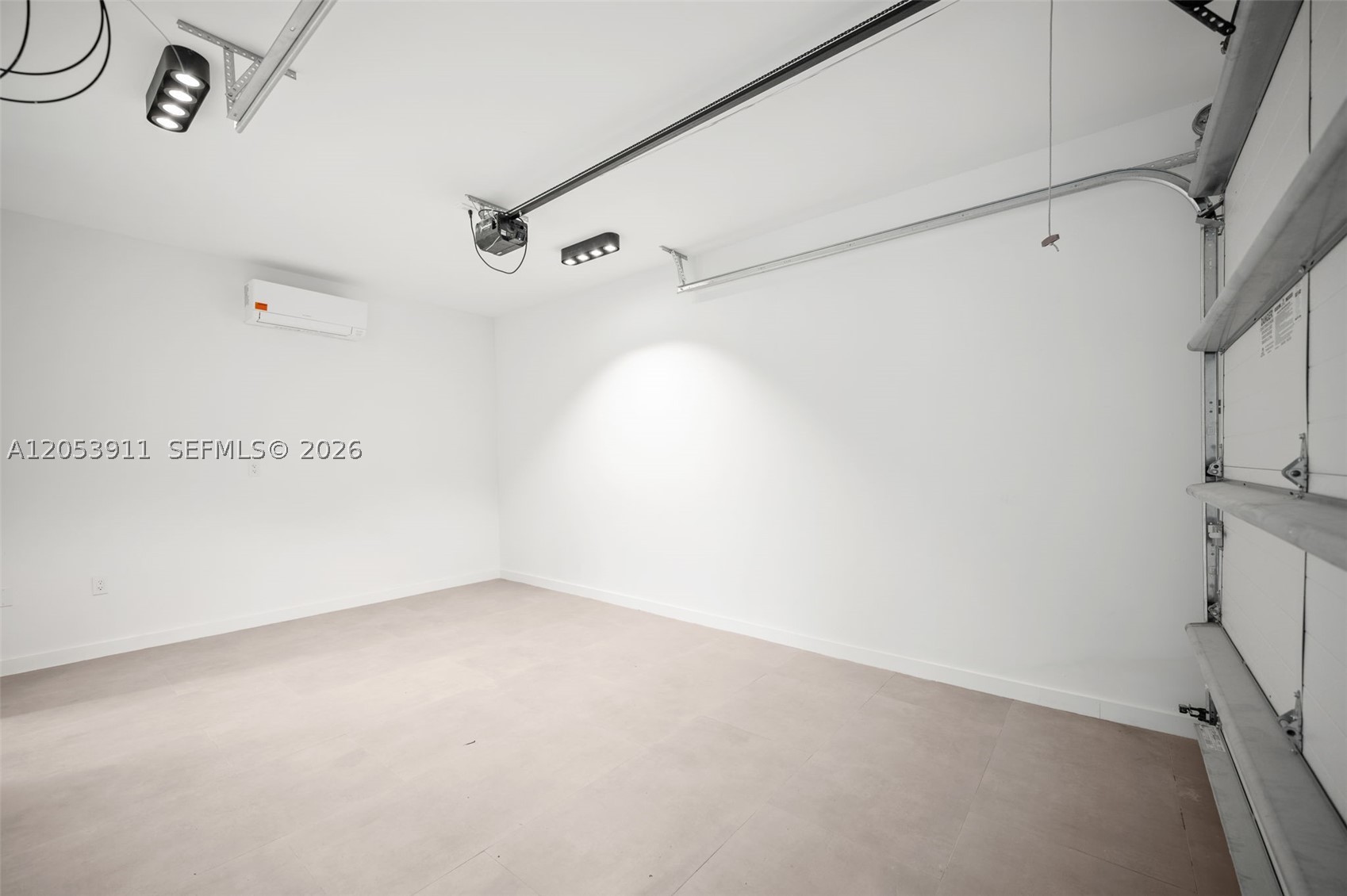 3310 Elizabeth St Miami, FL 33133