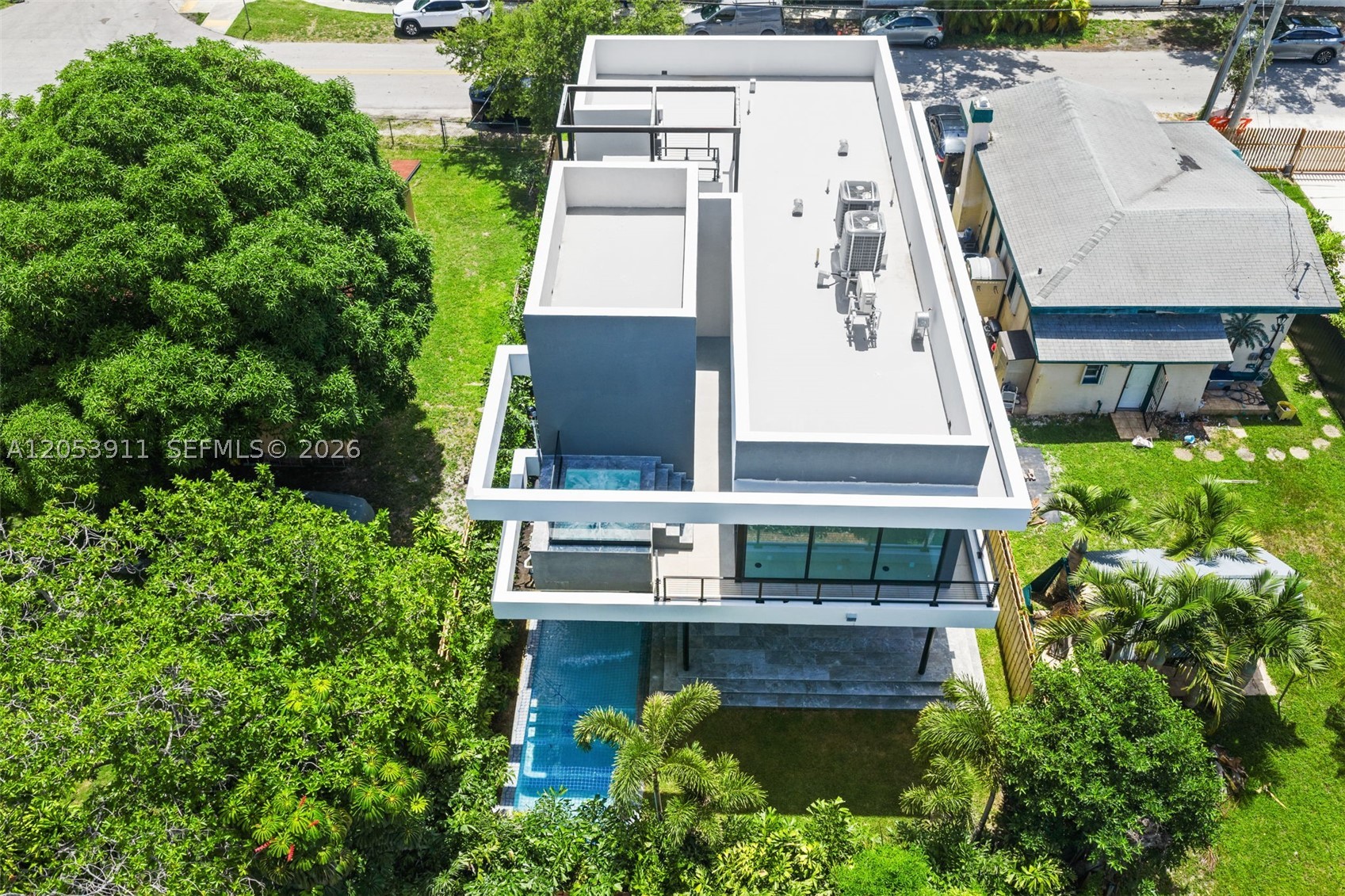 3310 Elizabeth St Miami, FL 33133