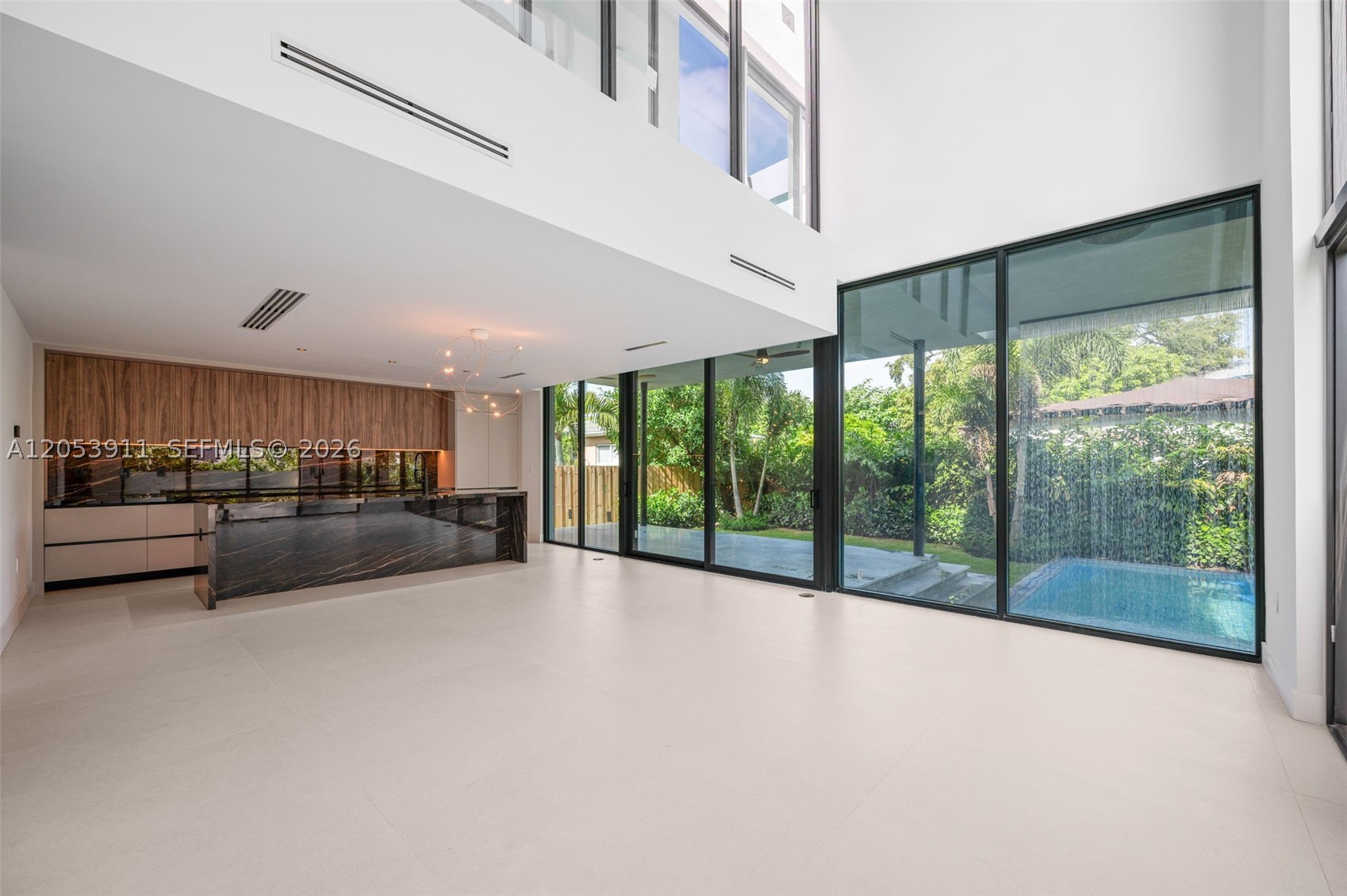 3310 Elizabeth St Miami, FL 33133