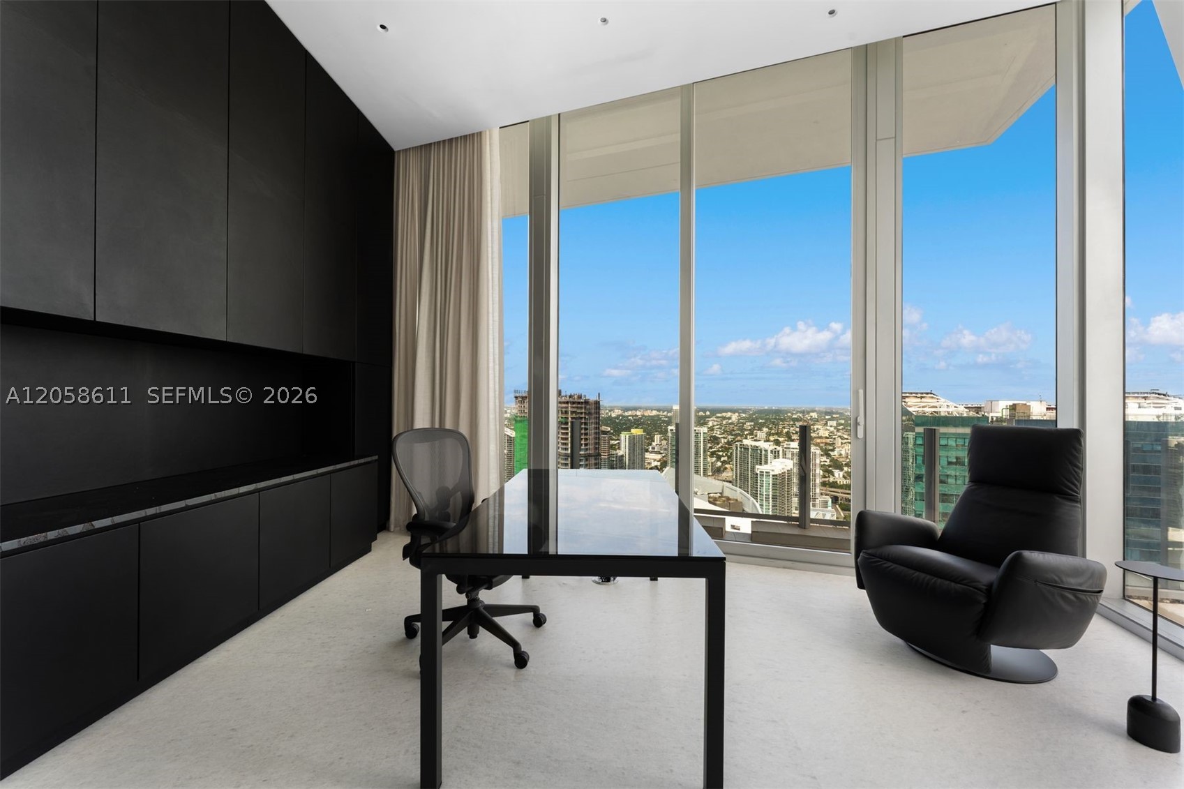 300 Biscayne Blvd Way #5801C Miami, FL 33131