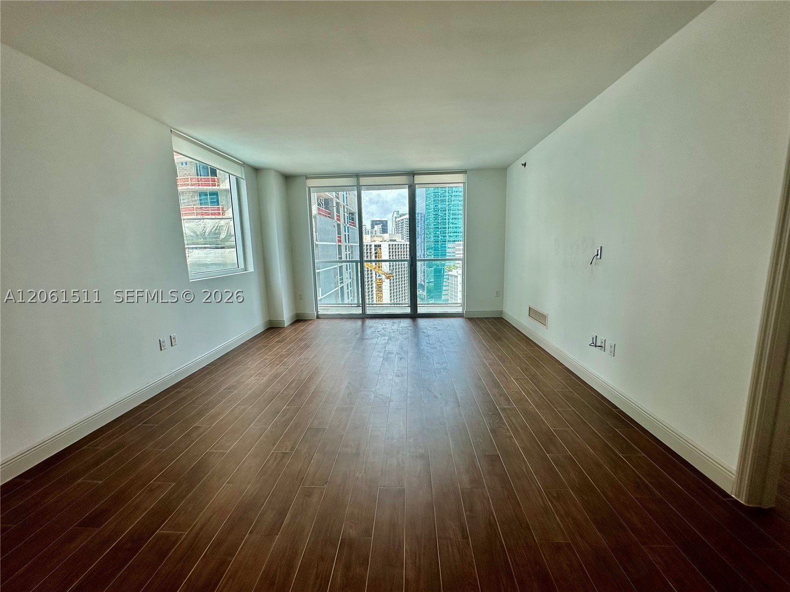 image 500 Brickell East12