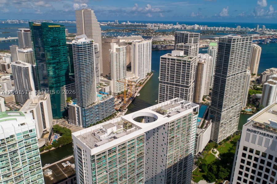 image 500 Brickell East16