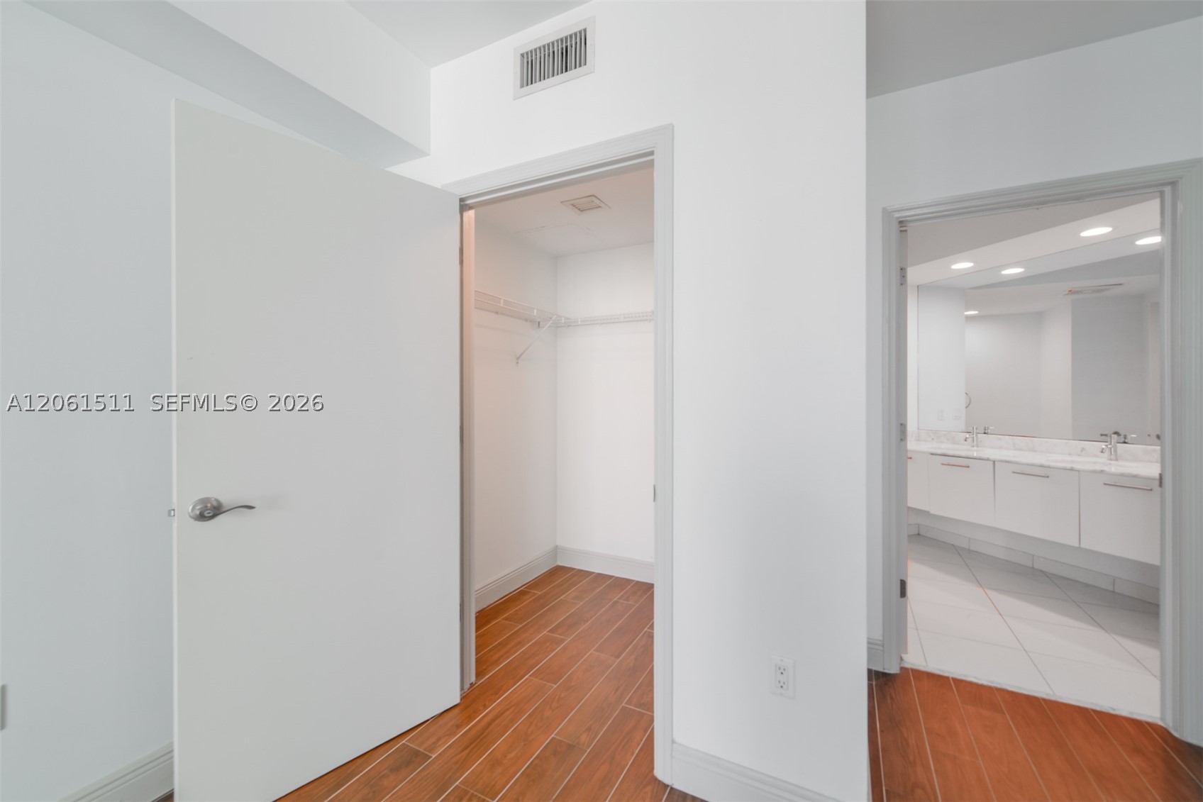 image 500 Brickell East28