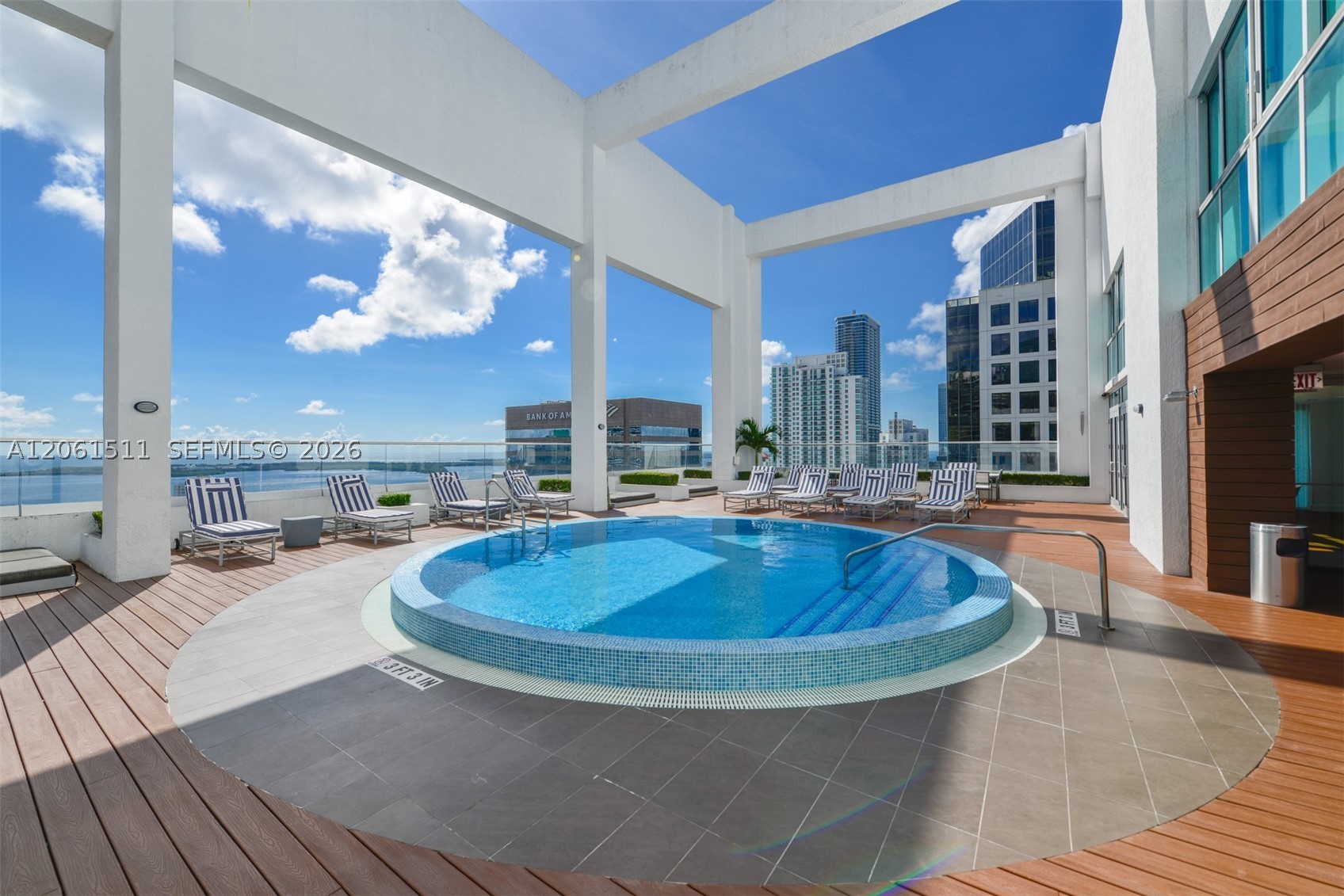 image 500 Brickell East34