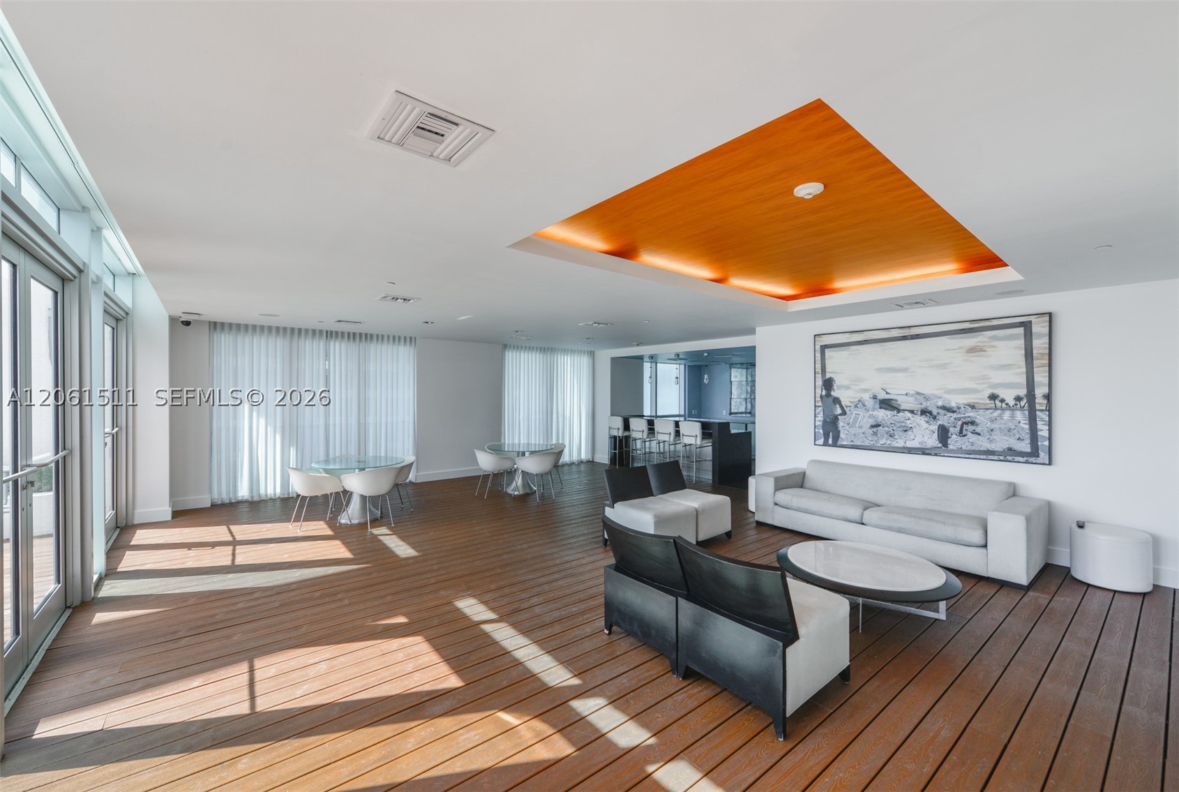 image 500 Brickell East35