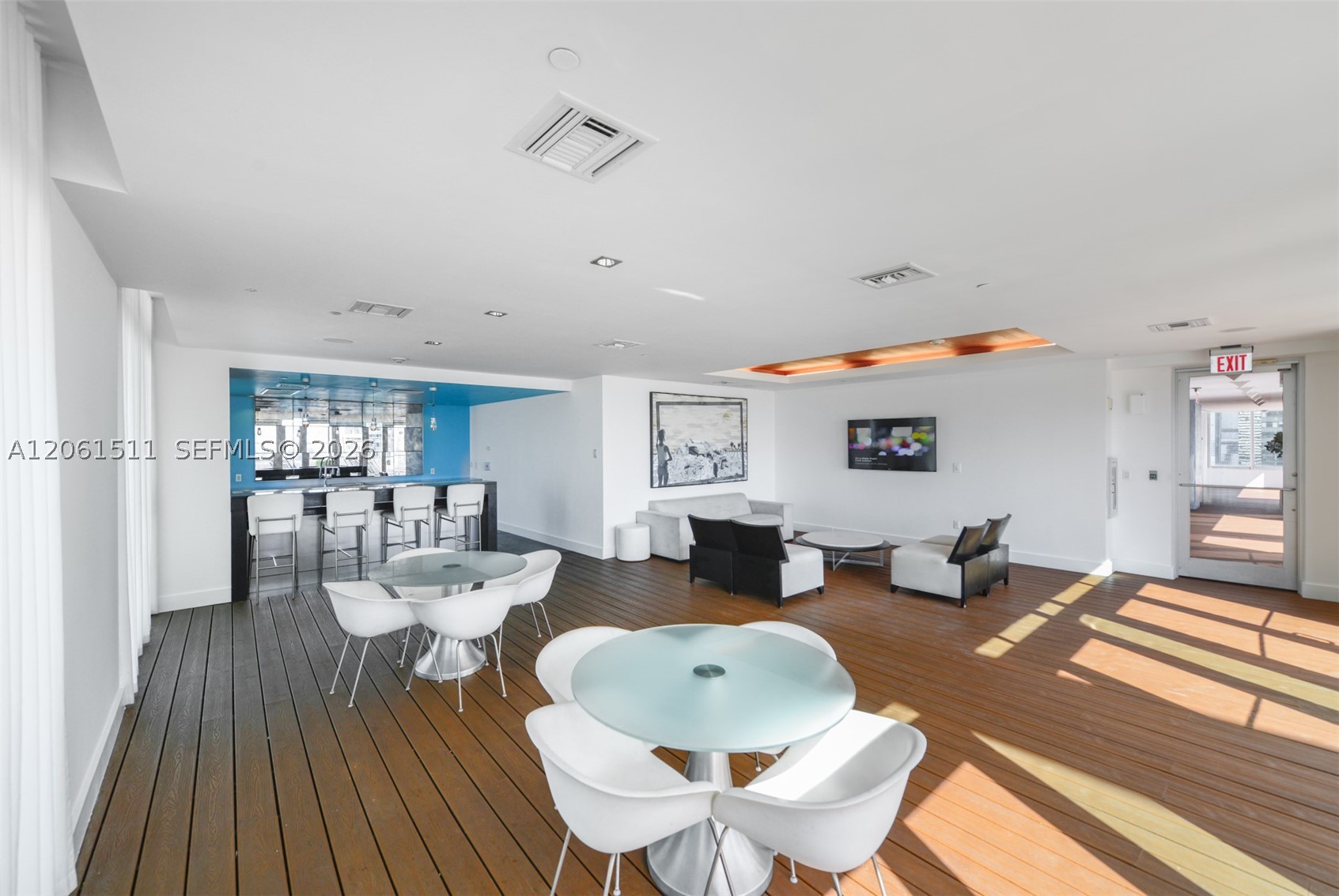 image 500 Brickell East38