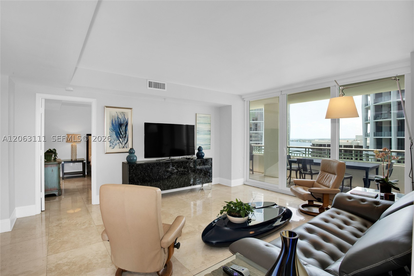 image Ritz-Carlton Coconut Grove2