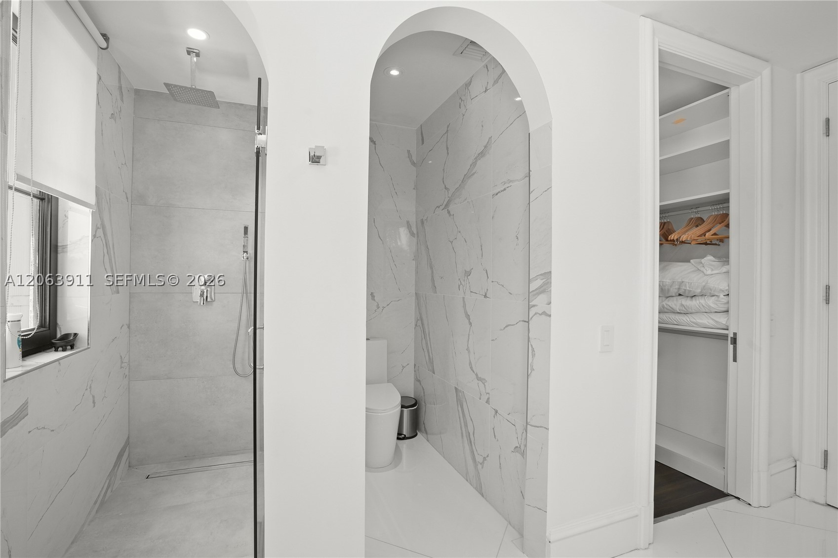 900 S Northlake Dr Hollywood, FL 33019