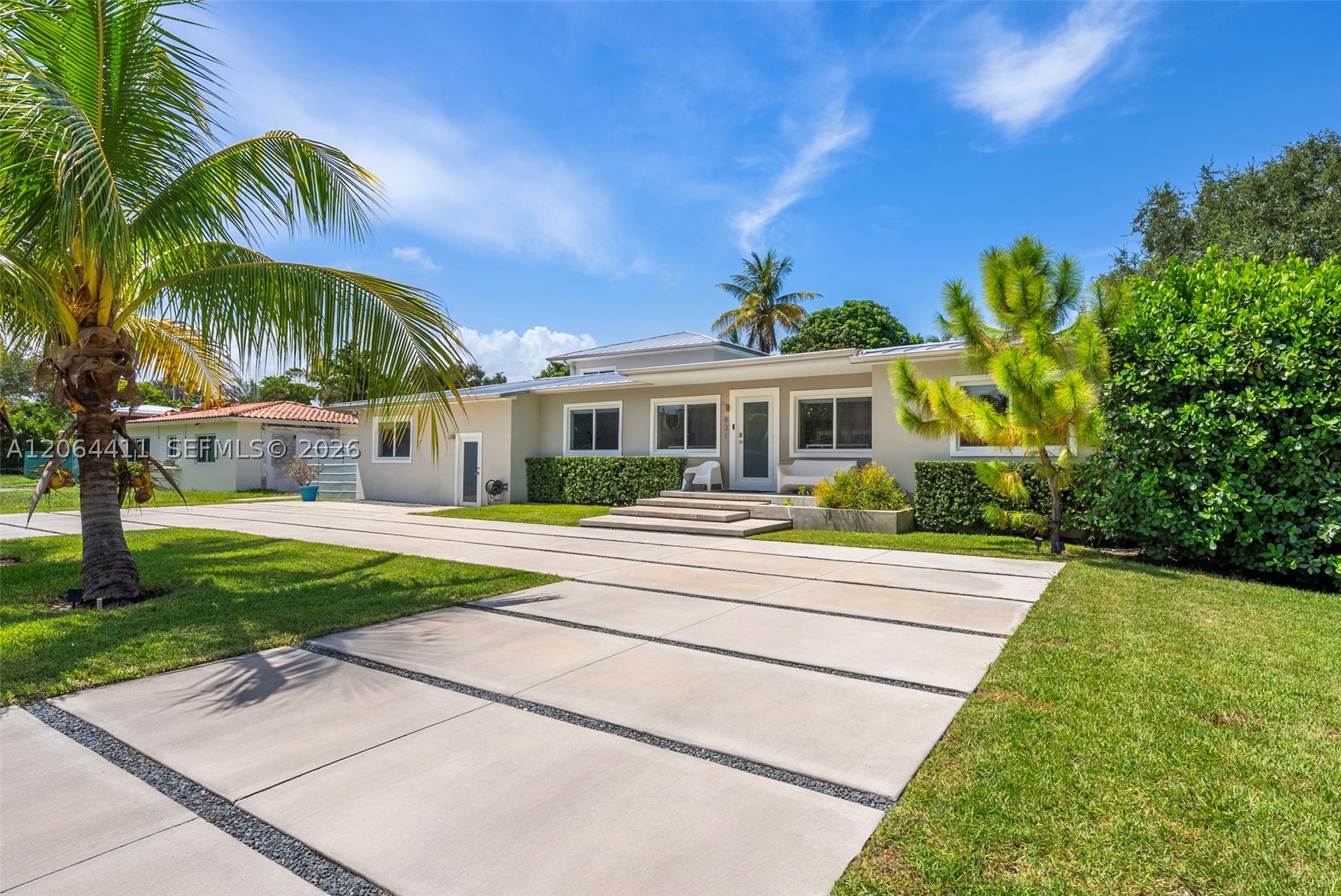 831 NE 109th St Biscayne Park, FL 33161