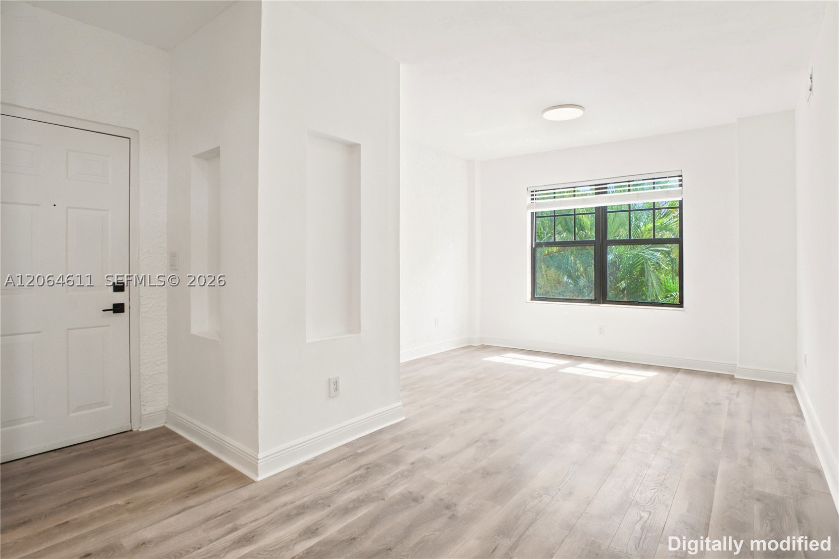 934 Michigan Ave #209