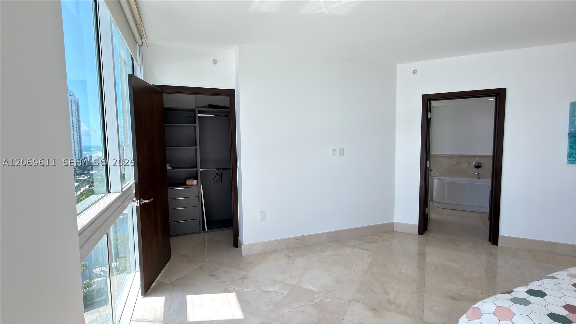 image St Tropez Sunny Isles42