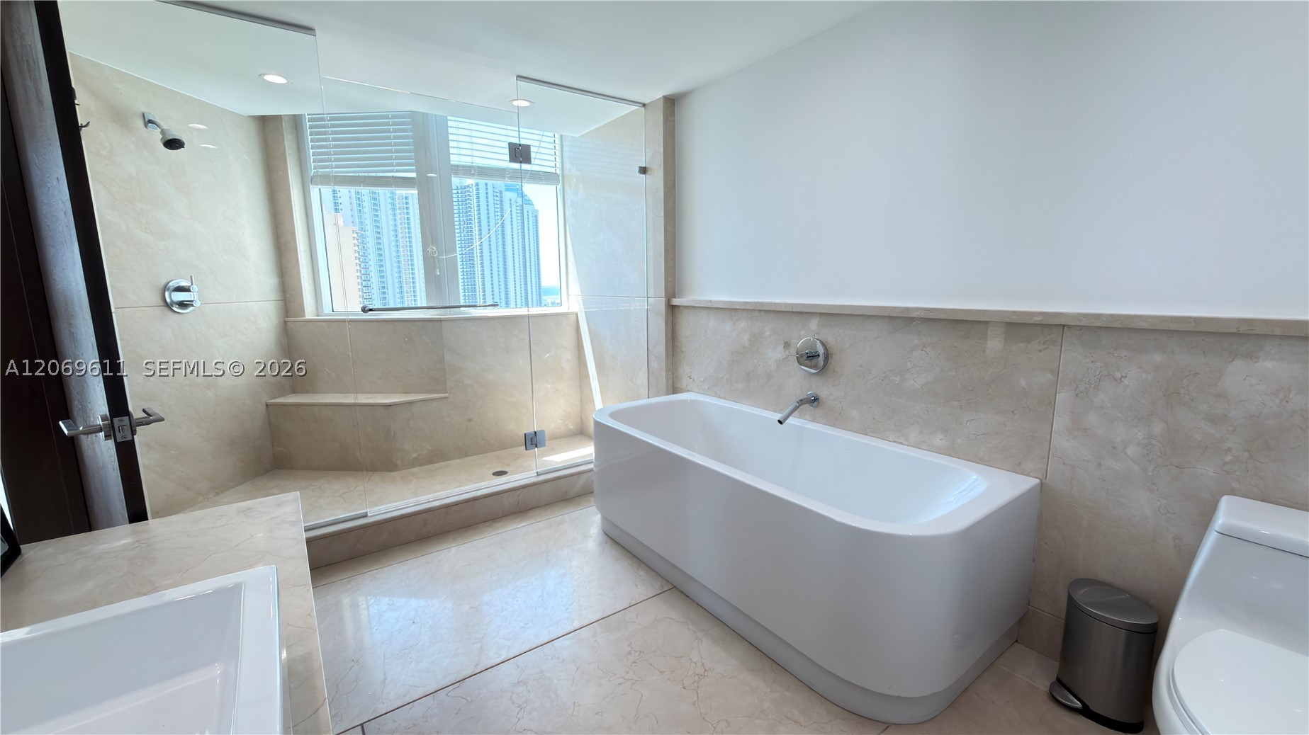 image St Tropez Sunny Isles44