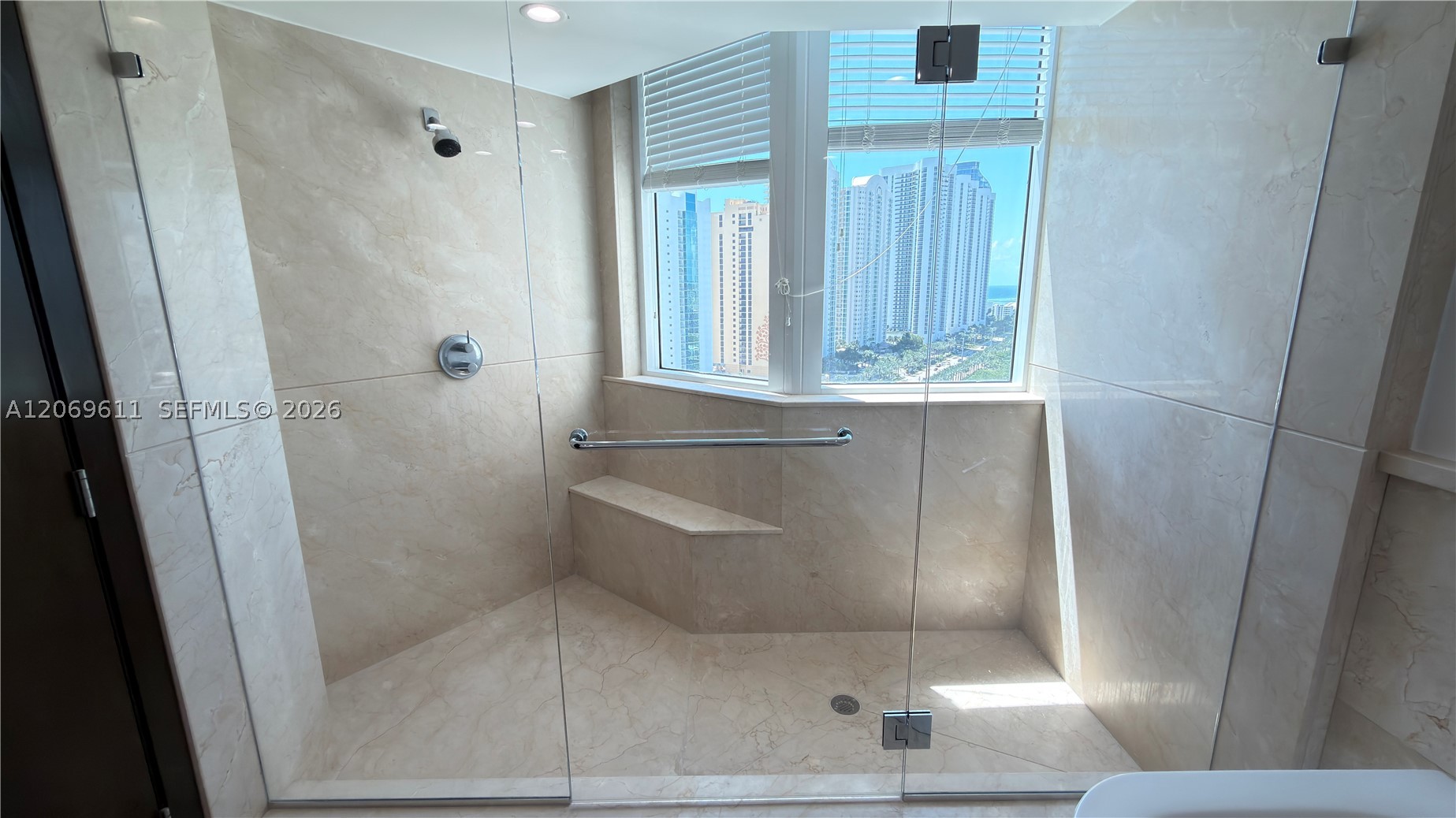 image St Tropez Sunny Isles47