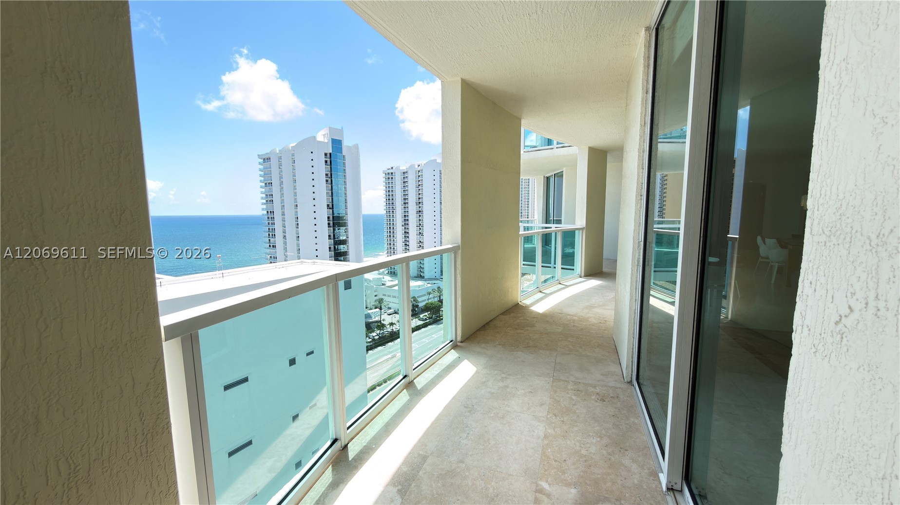 image St Tropez Sunny Isles61