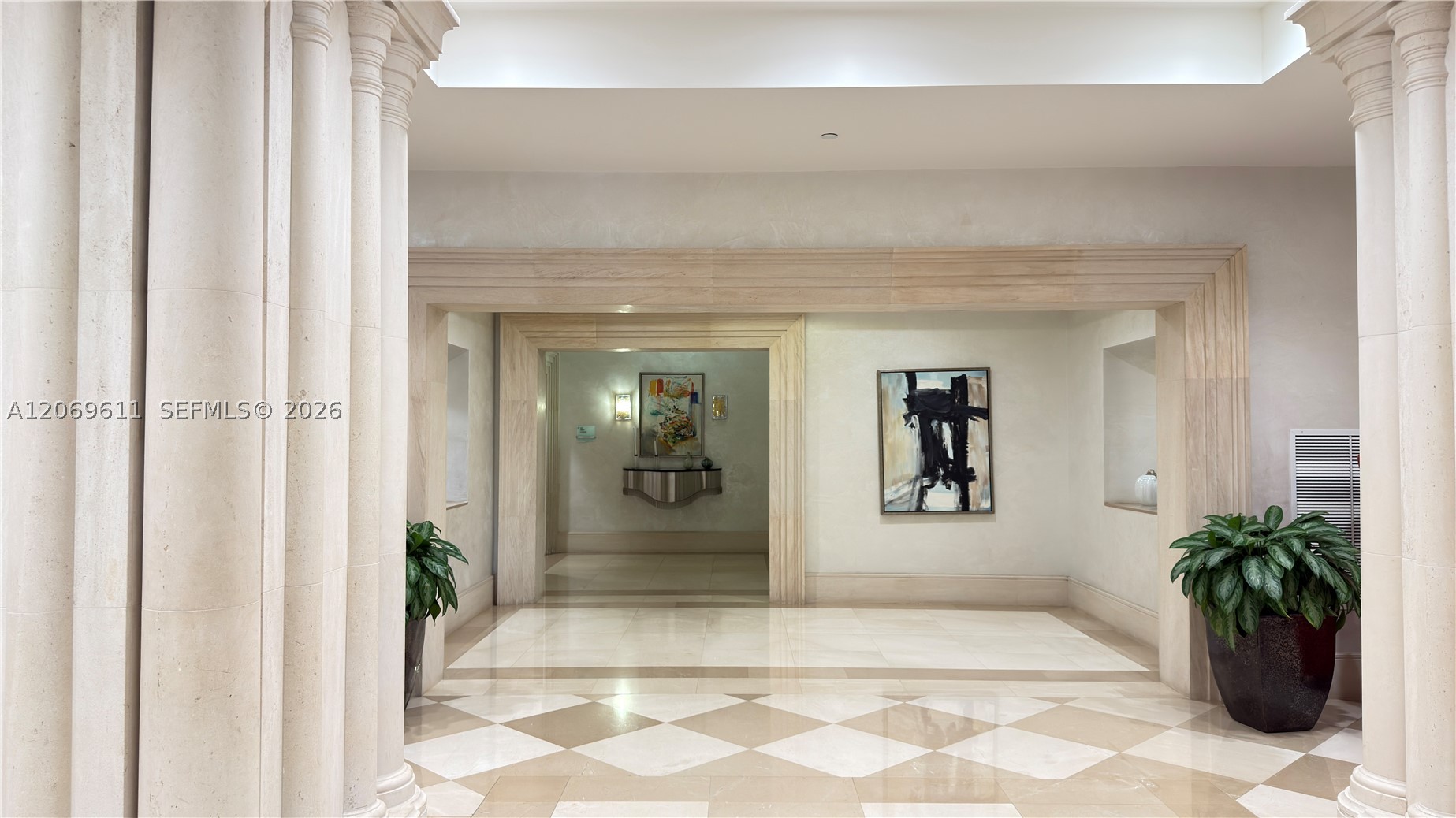 image St Tropez Sunny Isles71