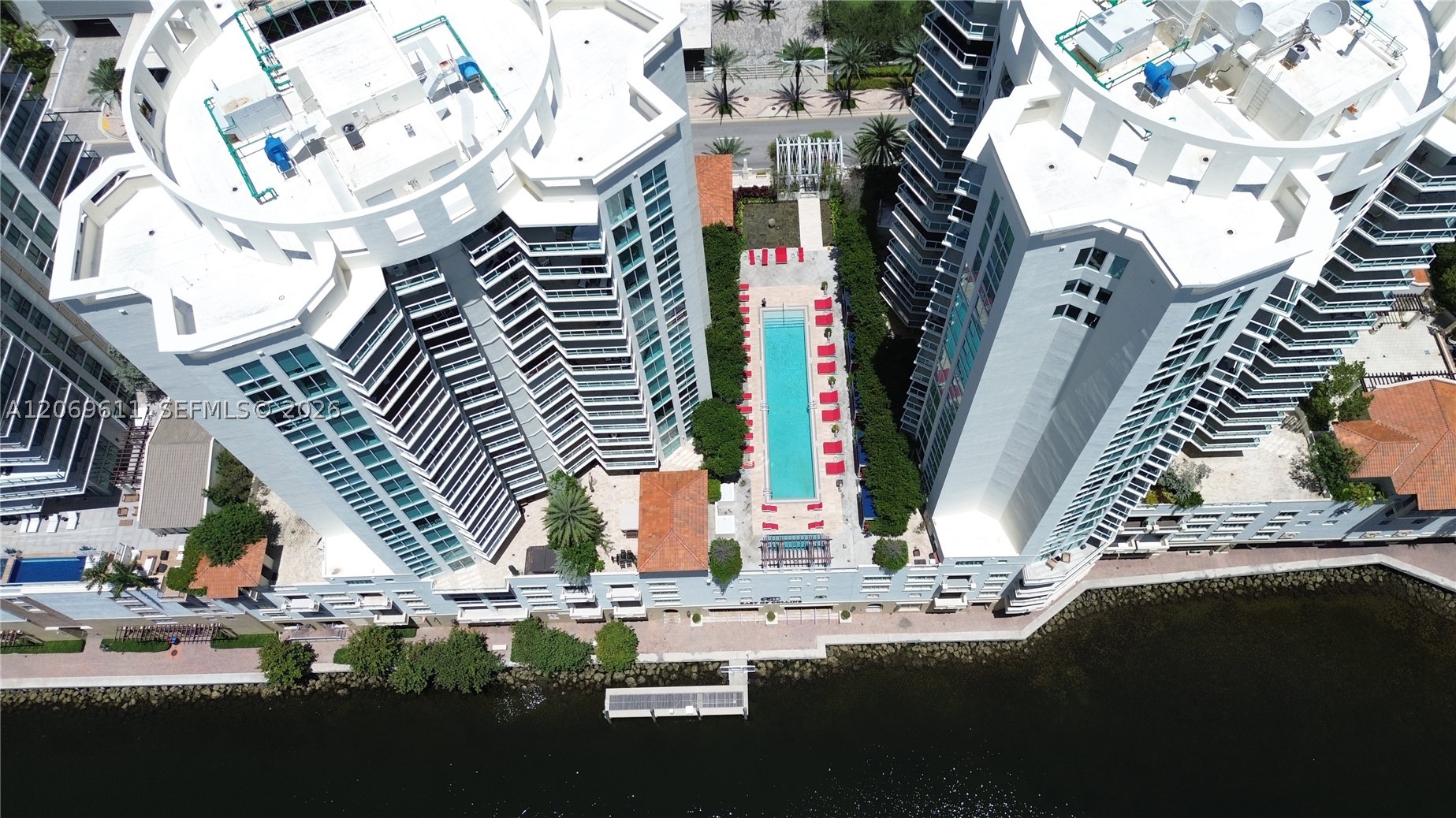image St Tropez Sunny Isles75