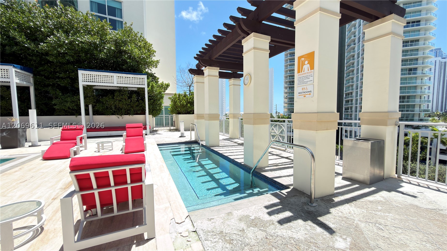 image St Tropez Sunny Isles79