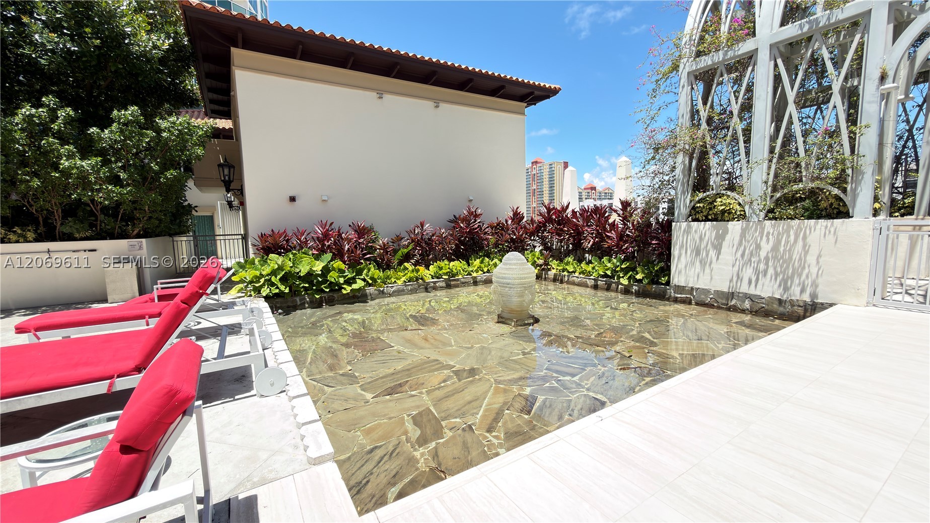 image St Tropez Sunny Isles81