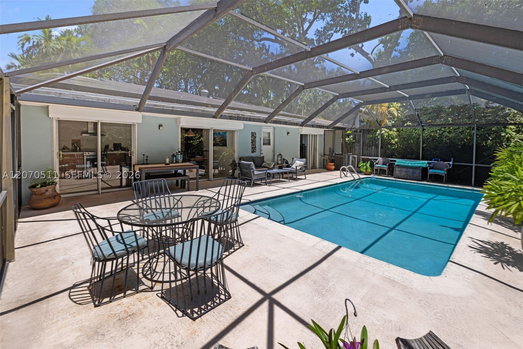 6390 SW 69th St South Miami, FL 33143