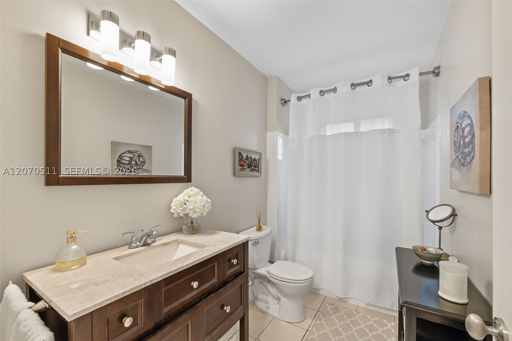 6390 SW 69th St South Miami, FL 33143