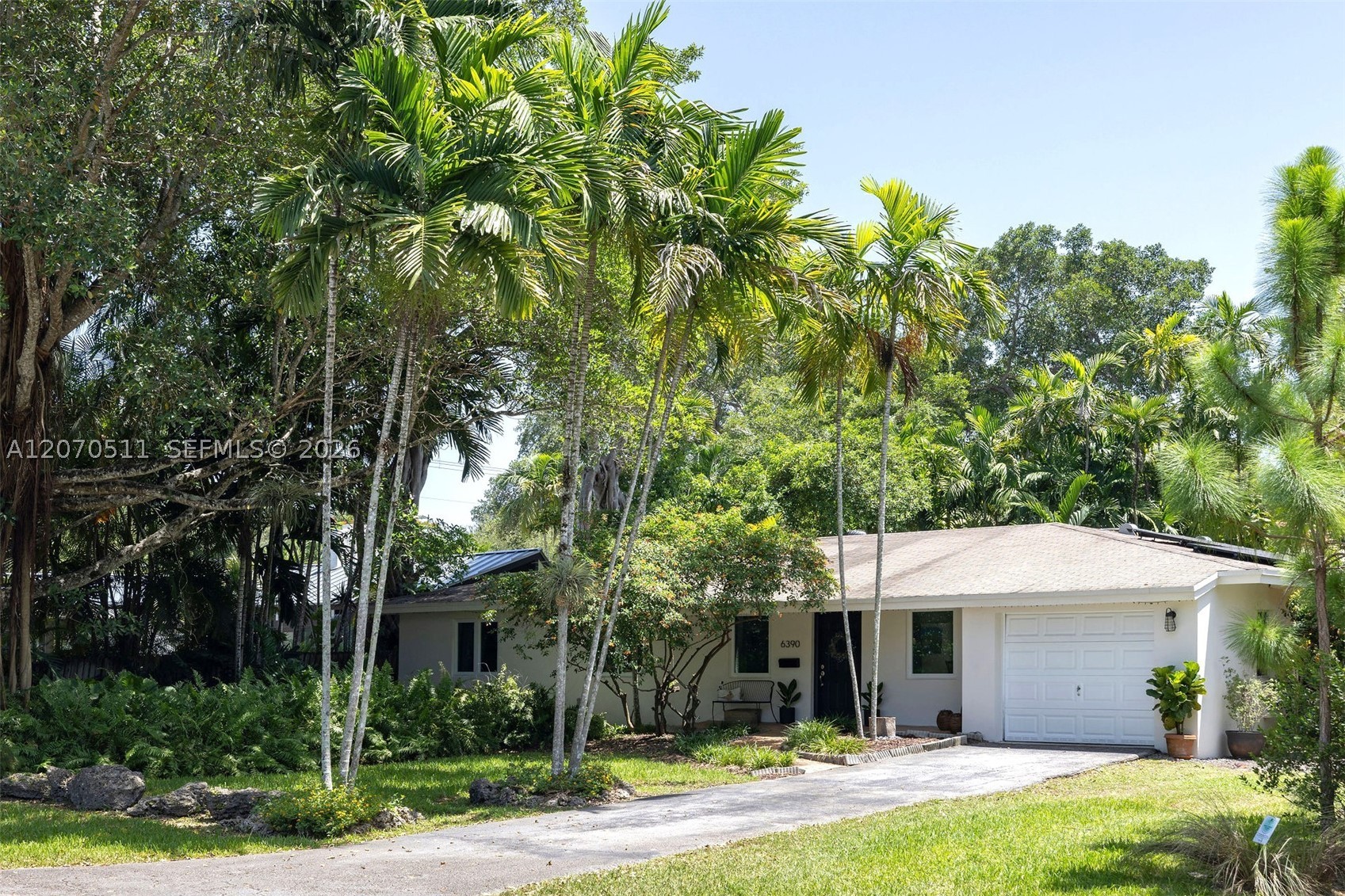 6390 SW 69th St South Miami, FL 33143