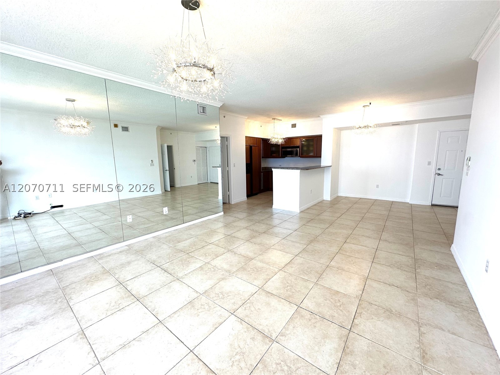 image 2080 Ocean Drive10