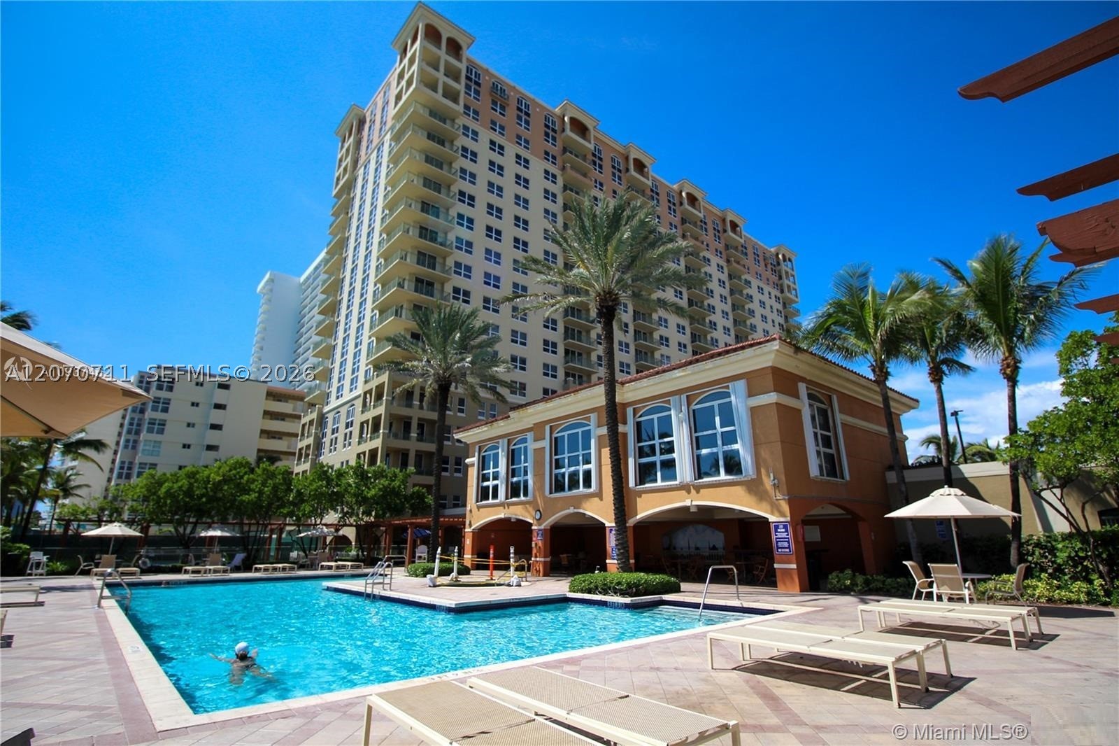 image 2080 Ocean Drive17