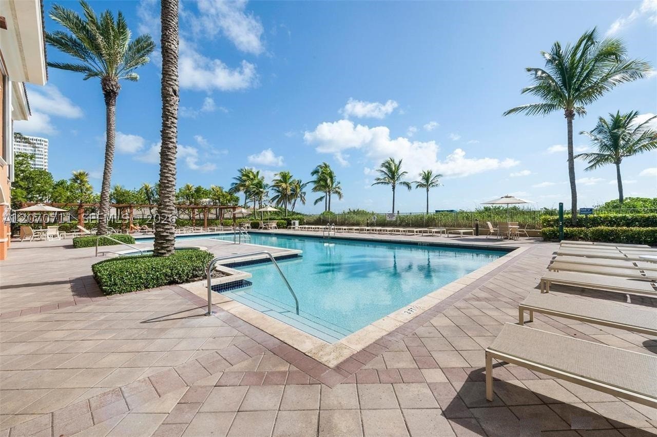 image 2080 Ocean Drive19