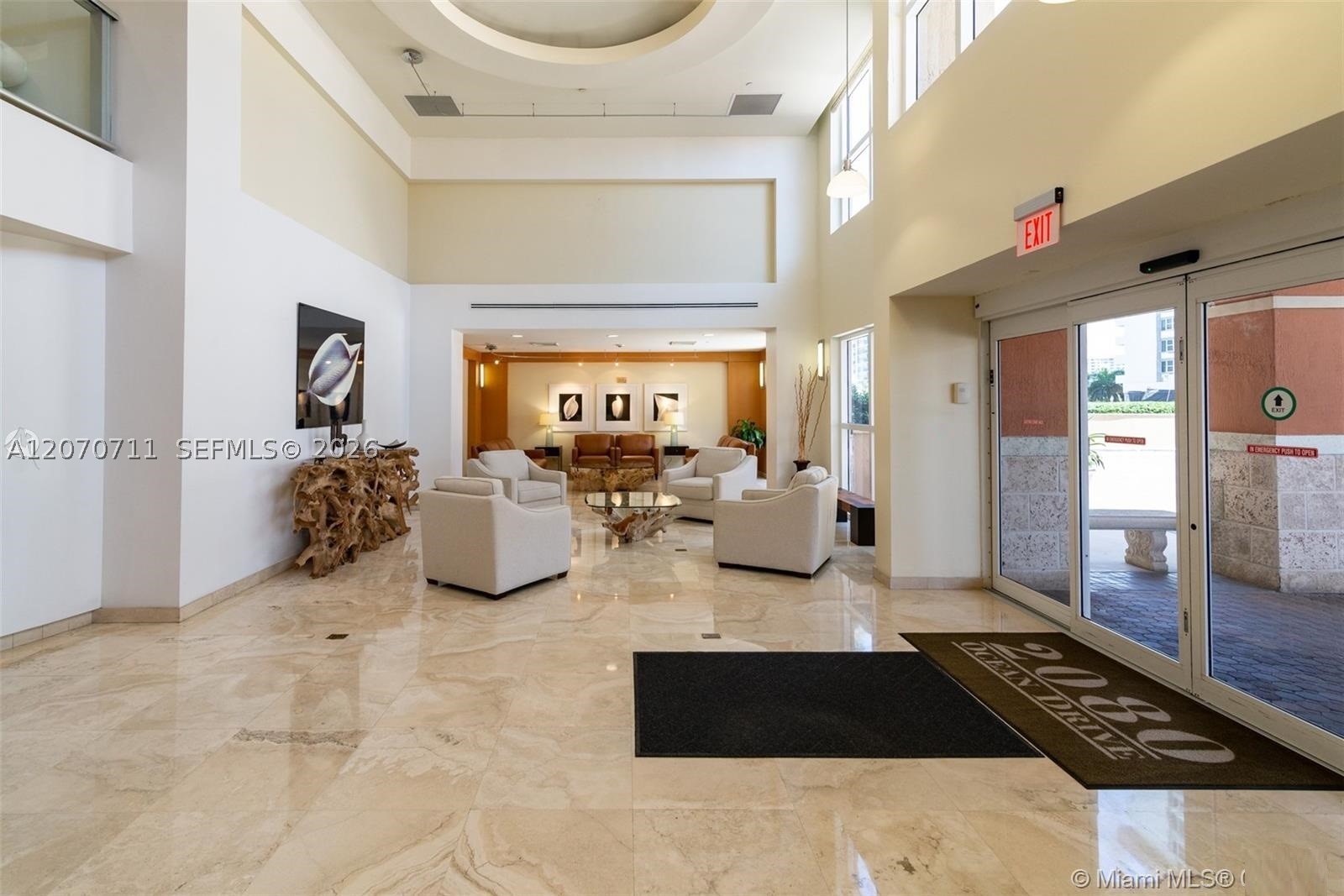 image 2080 Ocean Drive2