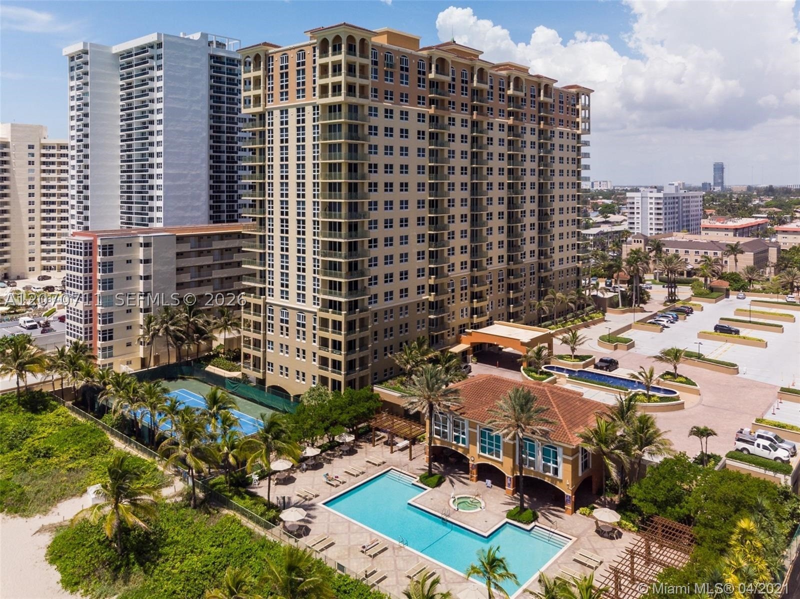 image 2080 Ocean Drive29