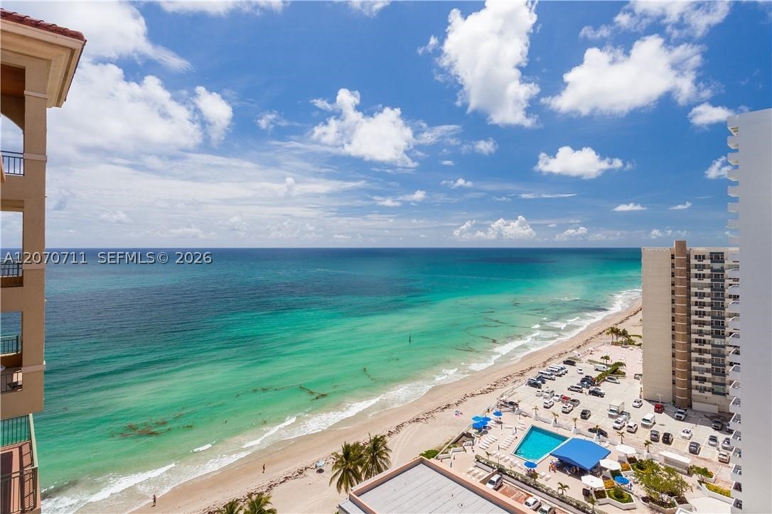 image 2080 Ocean Drive3