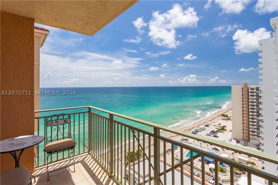 image 2080 Ocean Drive4