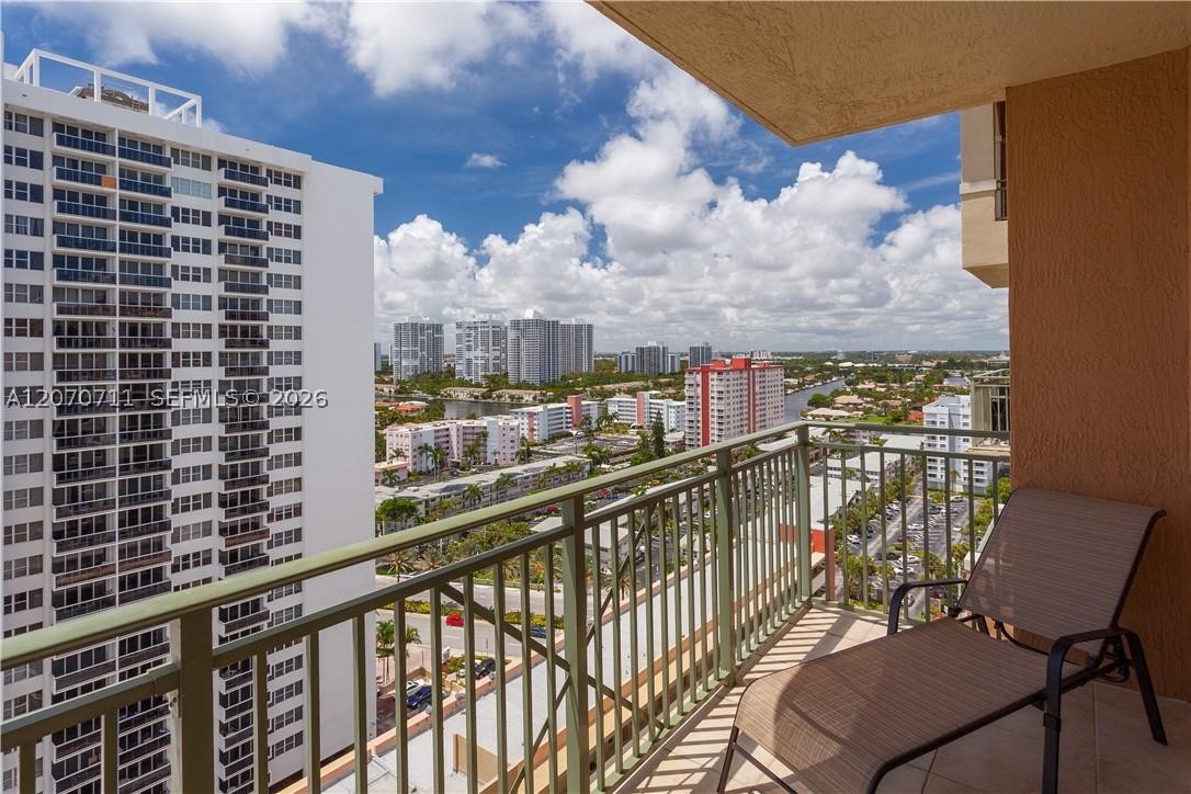 image 2080 Ocean Drive5