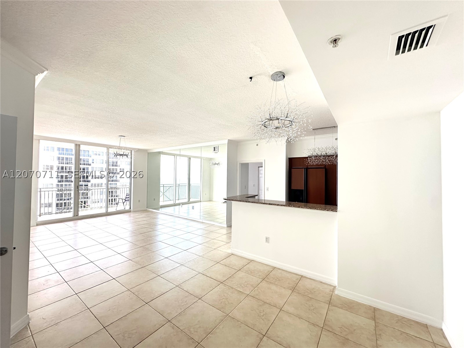 image 2080 Ocean Drive6