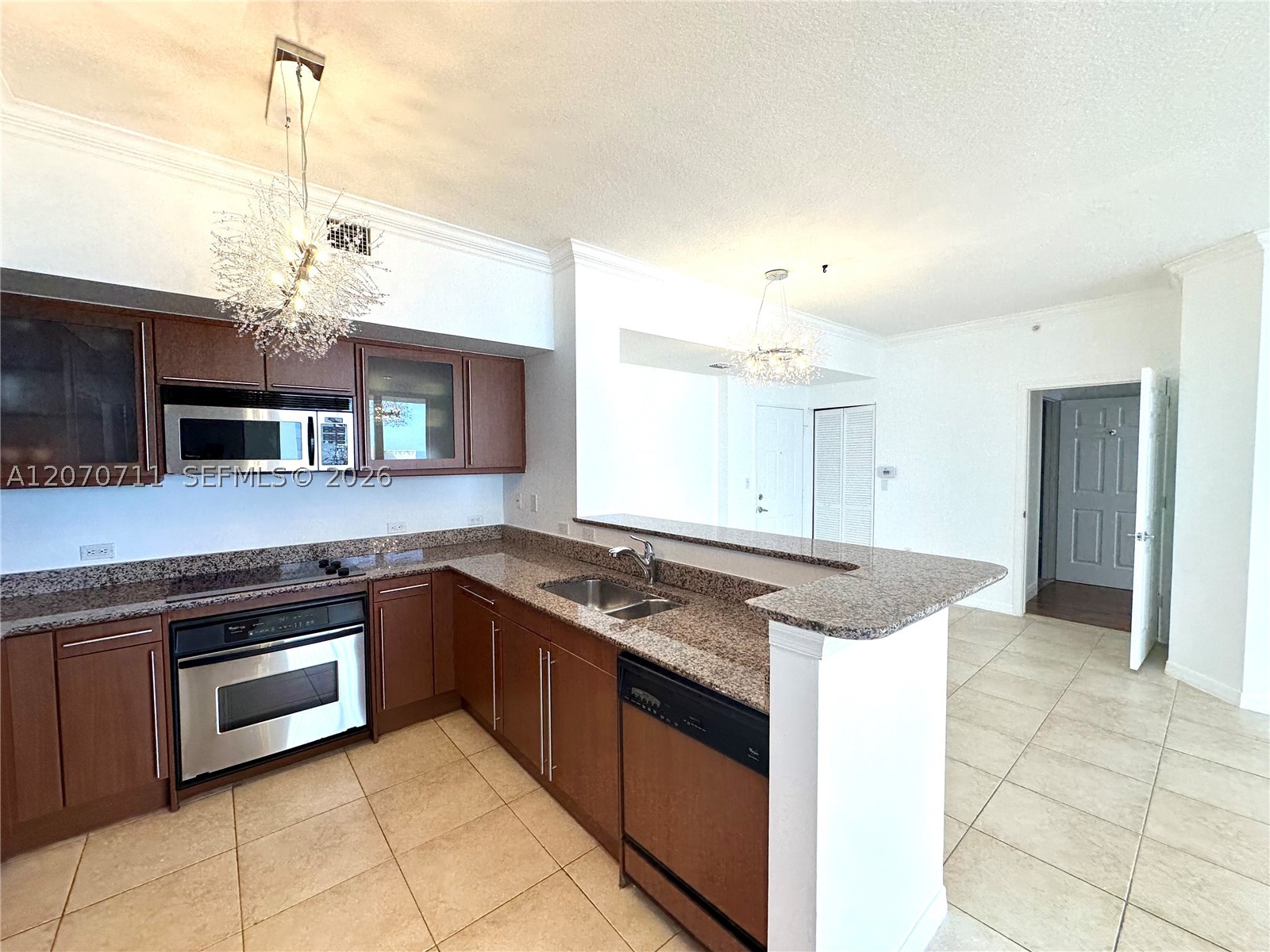 image 2080 Ocean Drive8