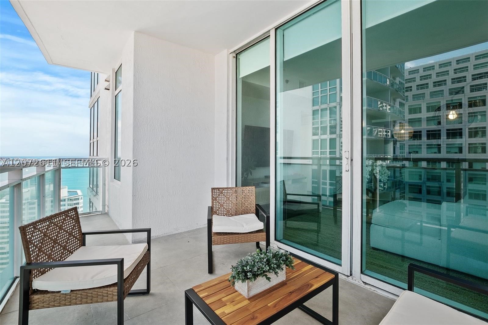 951 Brickell Ave #2700
