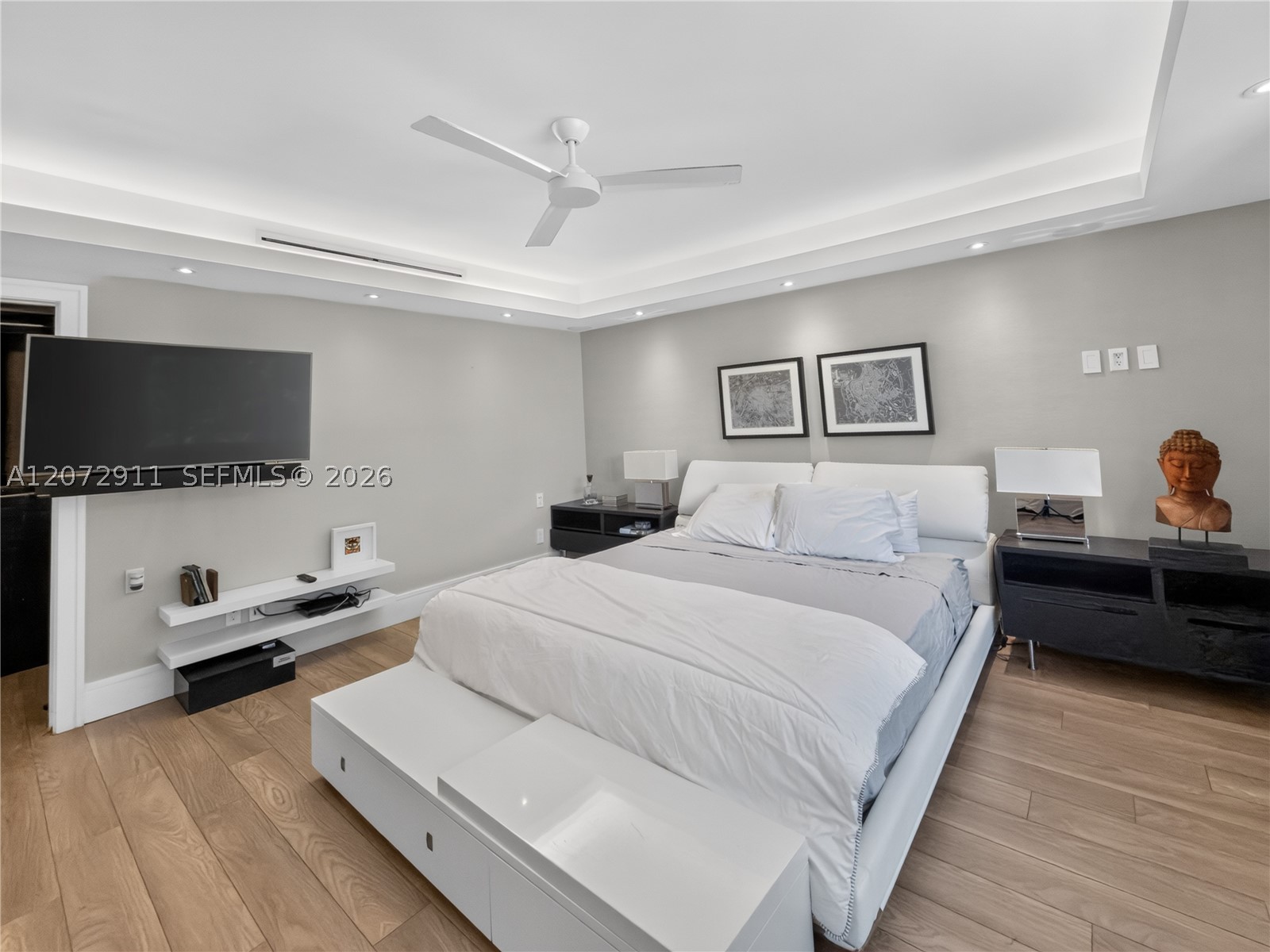 10190 Collins Ave #204 Bal Harbour, FL 33154