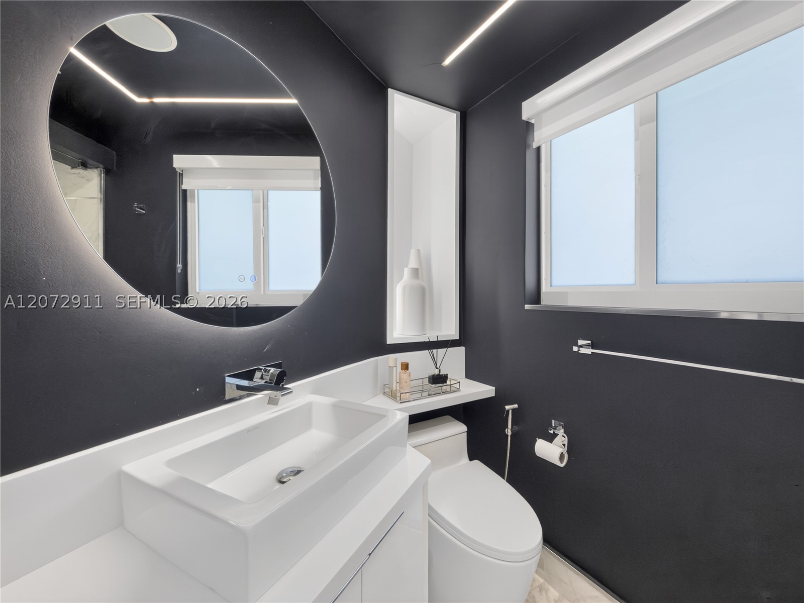10190 Collins Ave #204 Bal Harbour, FL 33154