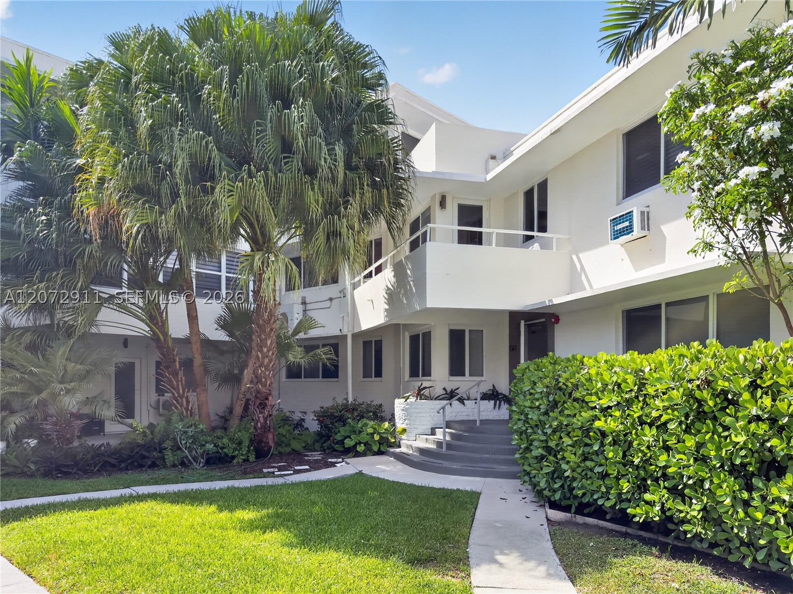 10190 Collins Ave #204 Bal Harbour, FL 33154
