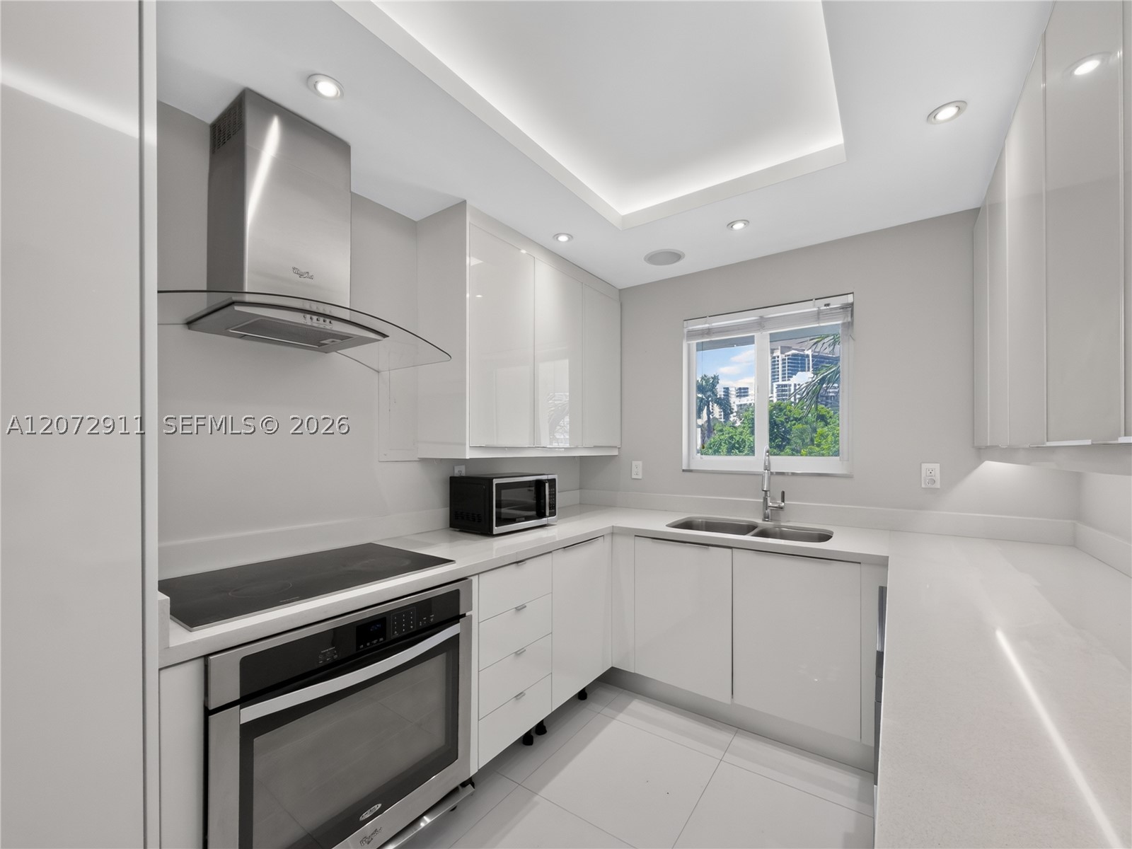 10190 Collins Ave #204 Bal Harbour, FL 33154